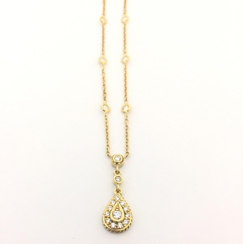 Penny Preville Ladies Diamond Necklace 
18k Yellow Gold 
Diamond 0.69 carat tatal weight 
Chain 16