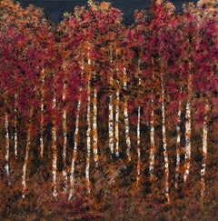 "Sycamores at Dusk" - Zeitgenössische dunkle Herbstwaldlandschaft in warmer Palette