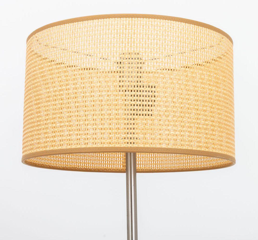 Postmoderno Lampada da terra Penta in ciliegio e paglia intrecciata in vendita
