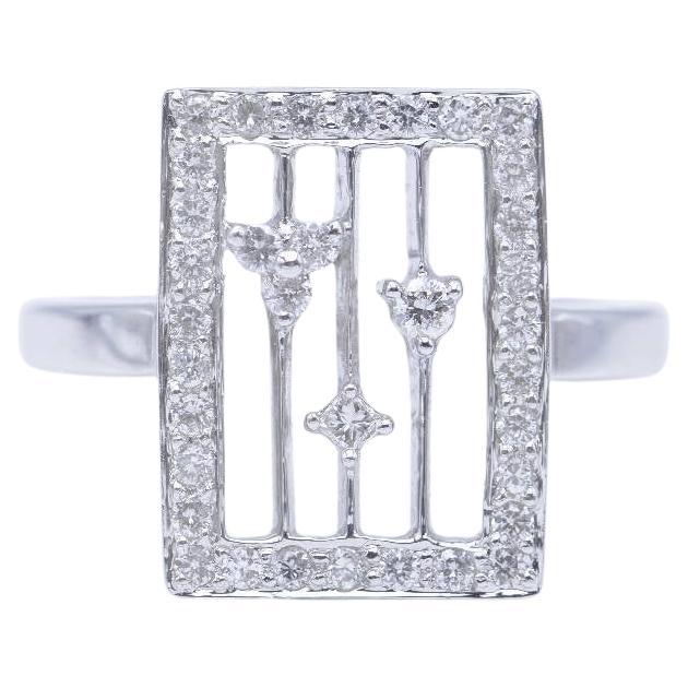 Pentagram Ring in White Gold and Diamonds