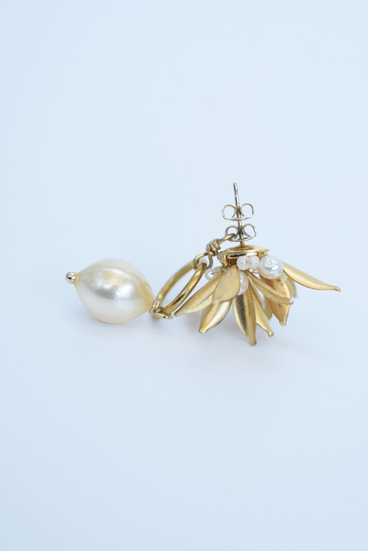 kleiner Ohrring / Vintage-Schmuck aus den 1970er Jahren mit Teilen von Pentas im Zustand „Neu“ im Angebot in Sammu shi, JP
