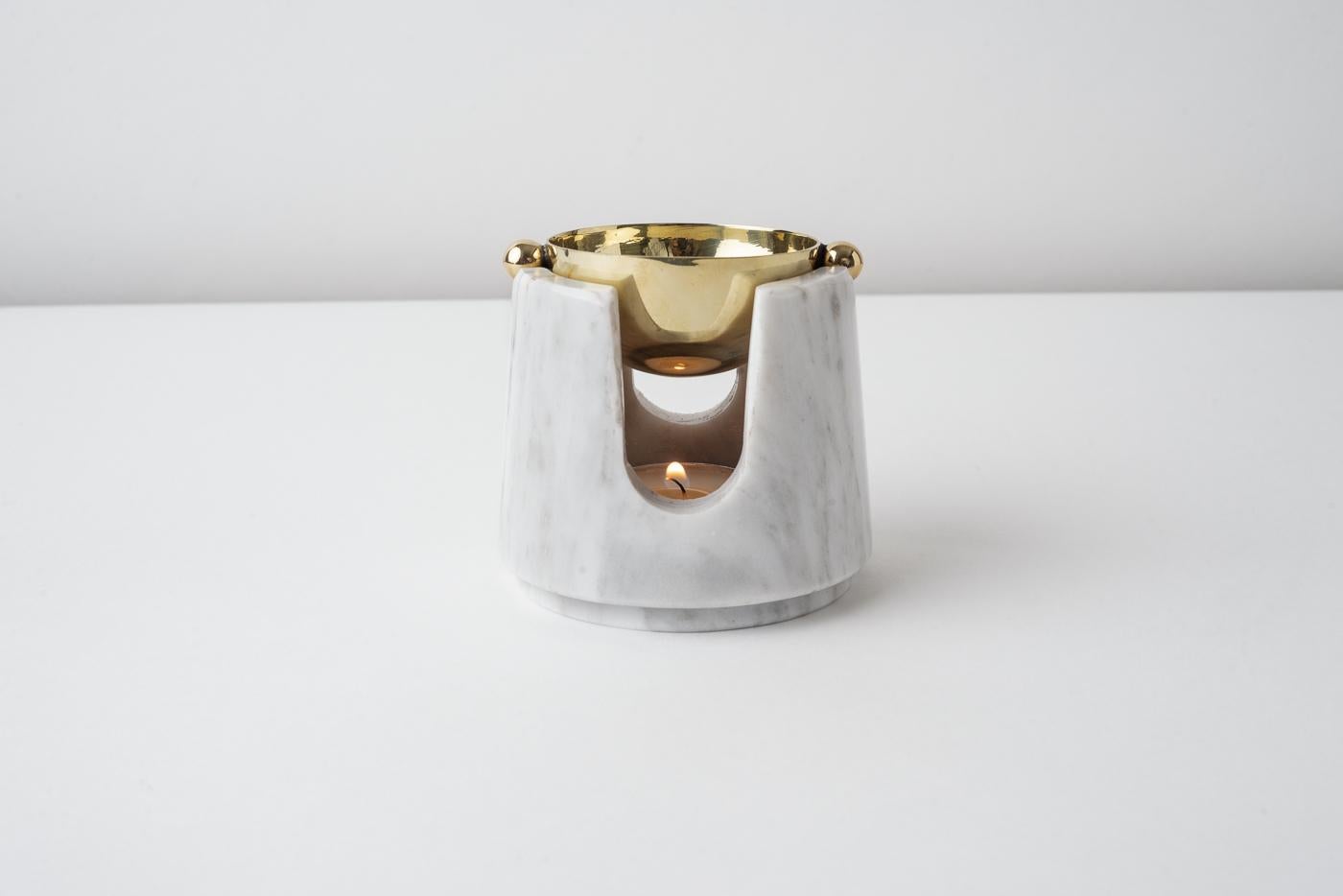 Turned Pentolo Brass & White Marble Oil Diffuser