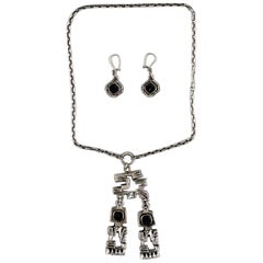 Pentti Sarpaneva, Finlande, collier moderniste en argent avec boucles d'oreilles assorties