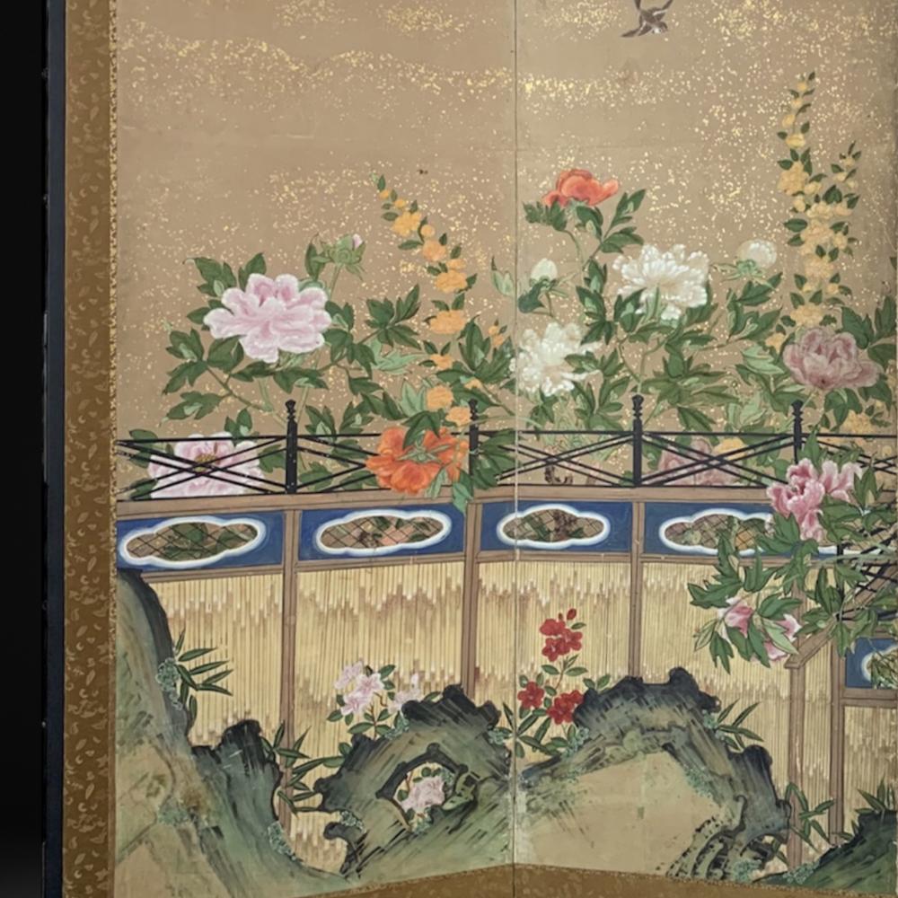 Peony Blossoms Screen

Period: Edo period 18-19th century
Size: 212 x 138 cm (83.5 x 54.3 inches)
SKU: PJ105

Experience a rare gem from Japan's heritage – an Edo period peony blossoms screen. This precious piece portrays a classic floral scene with