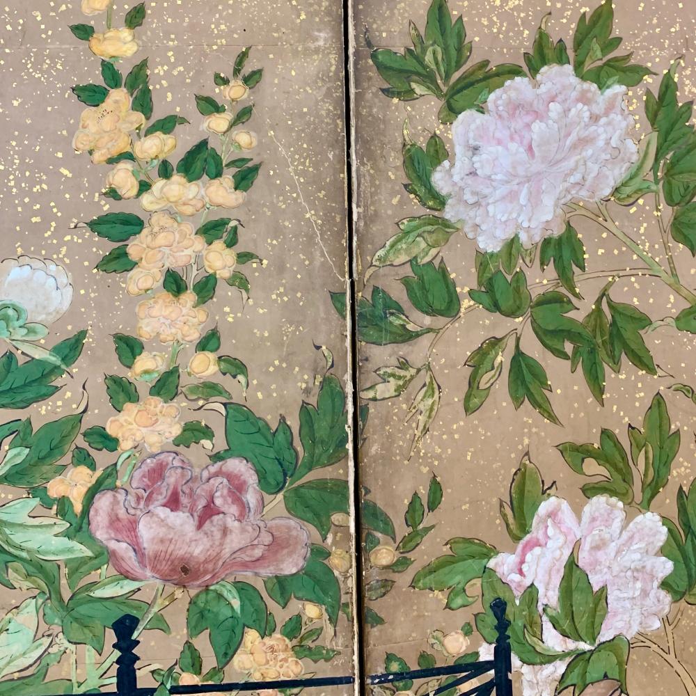 Peony Blossoms Screen In Good Condition For Sale In Fukuoka, JP
