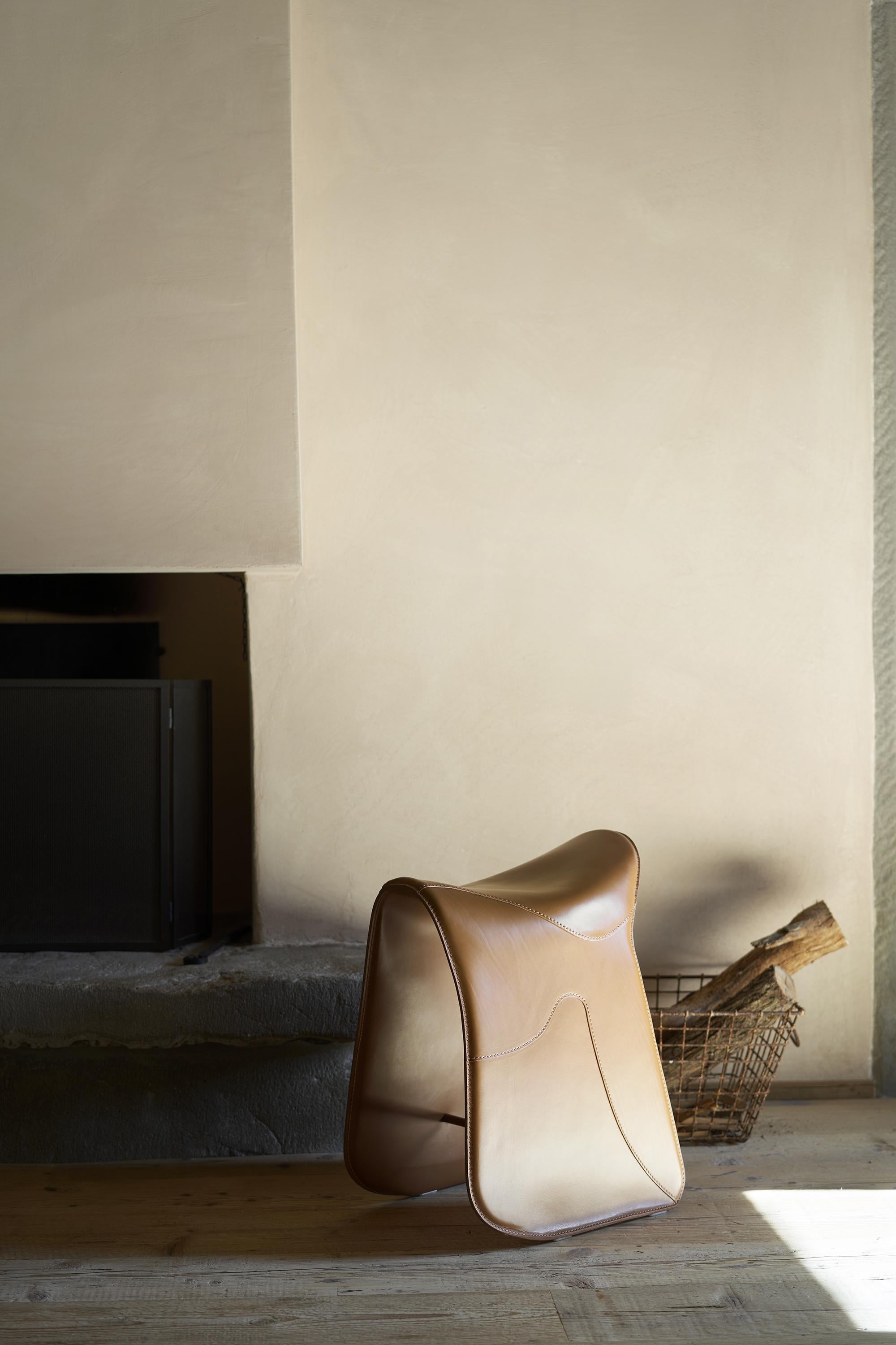 Italian Pepe Chair in Natural Leather by Raffaella Mangiarotti For Sale