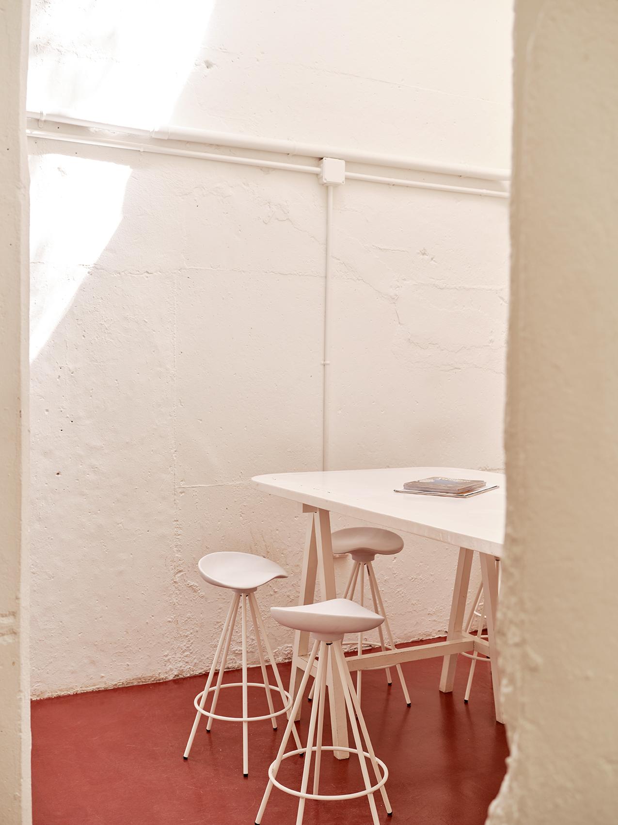 XXIe siècle et contemporain Pepe Cortes, Tabouret Jamaïque, aluminium poli brillant, moyen, 2015 en vente