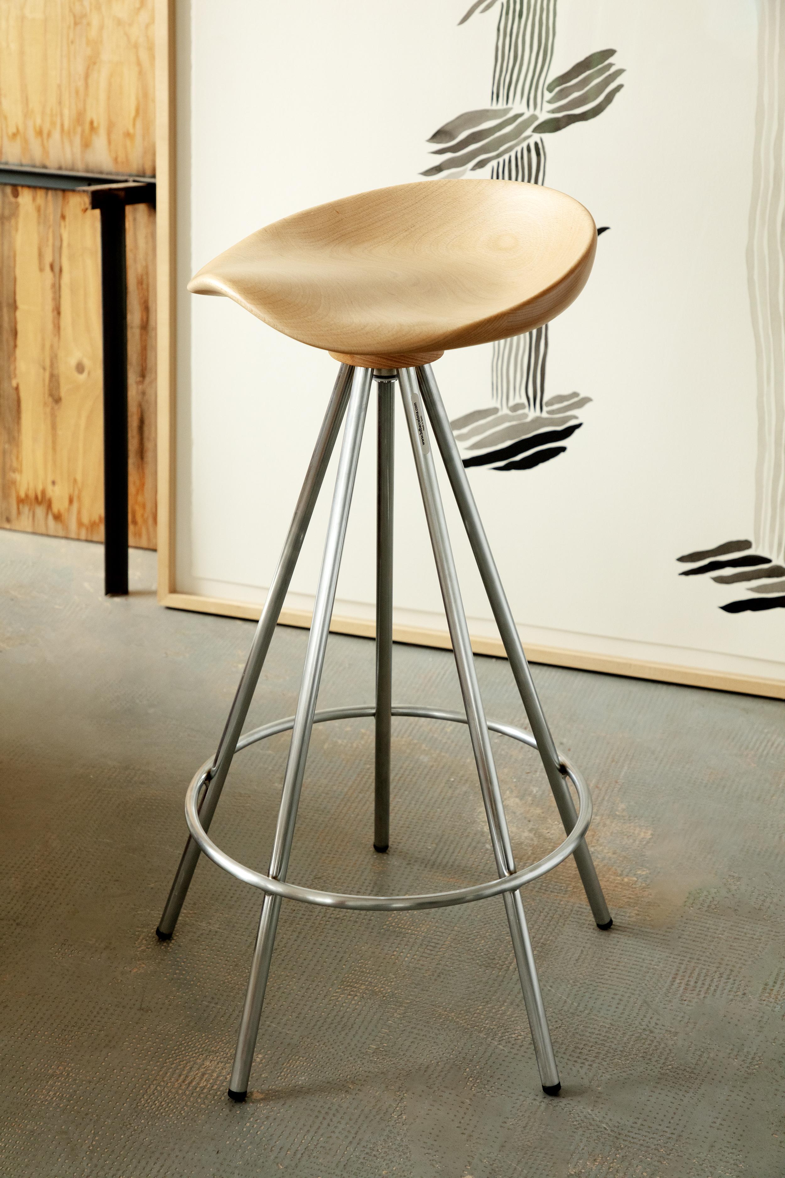 XXI secolo e contemporaneo Pepe Cortes, Sgabello Jamaica, Wood, Faggio massiccio verniciato, Medio, 2015 in vendita
