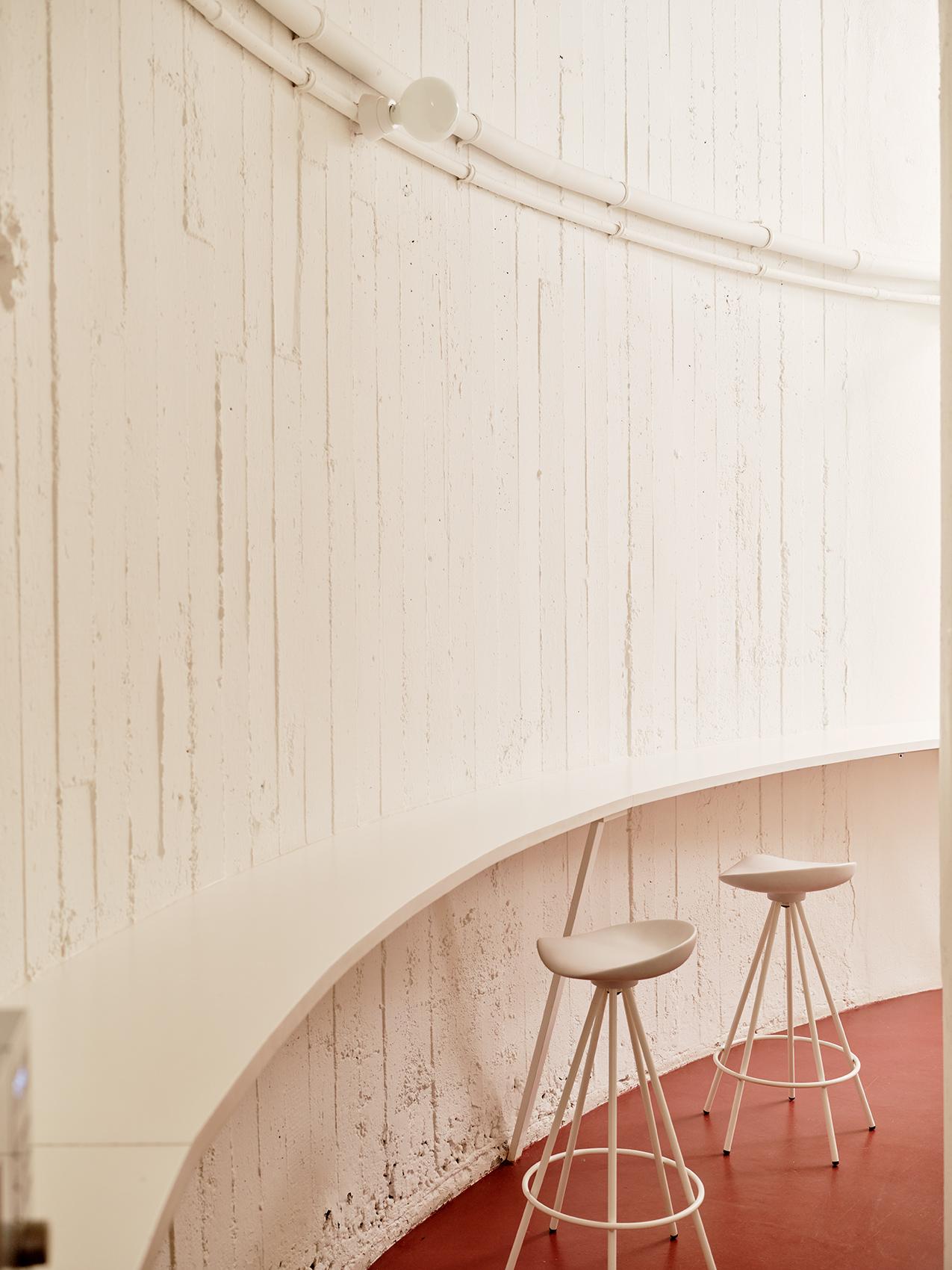 Pepe Cortes, Sgabello Jamaica, Wood, Faggio massiccio verniciato, Medio, 2015 in vendita 2