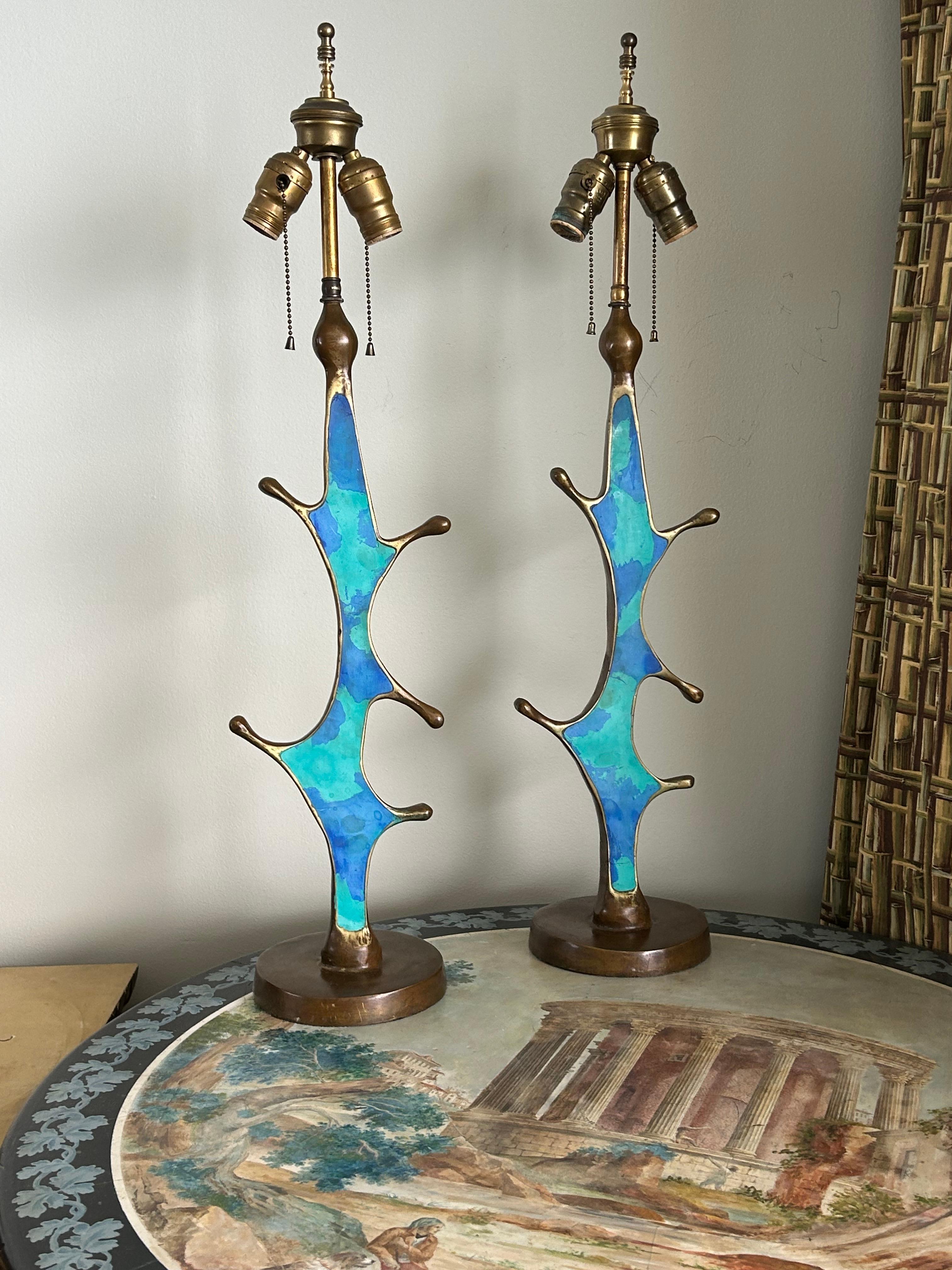 Moderno Pepe Mendoza, Lampade freeform in bronzo e smalto ... una coppia in vendita