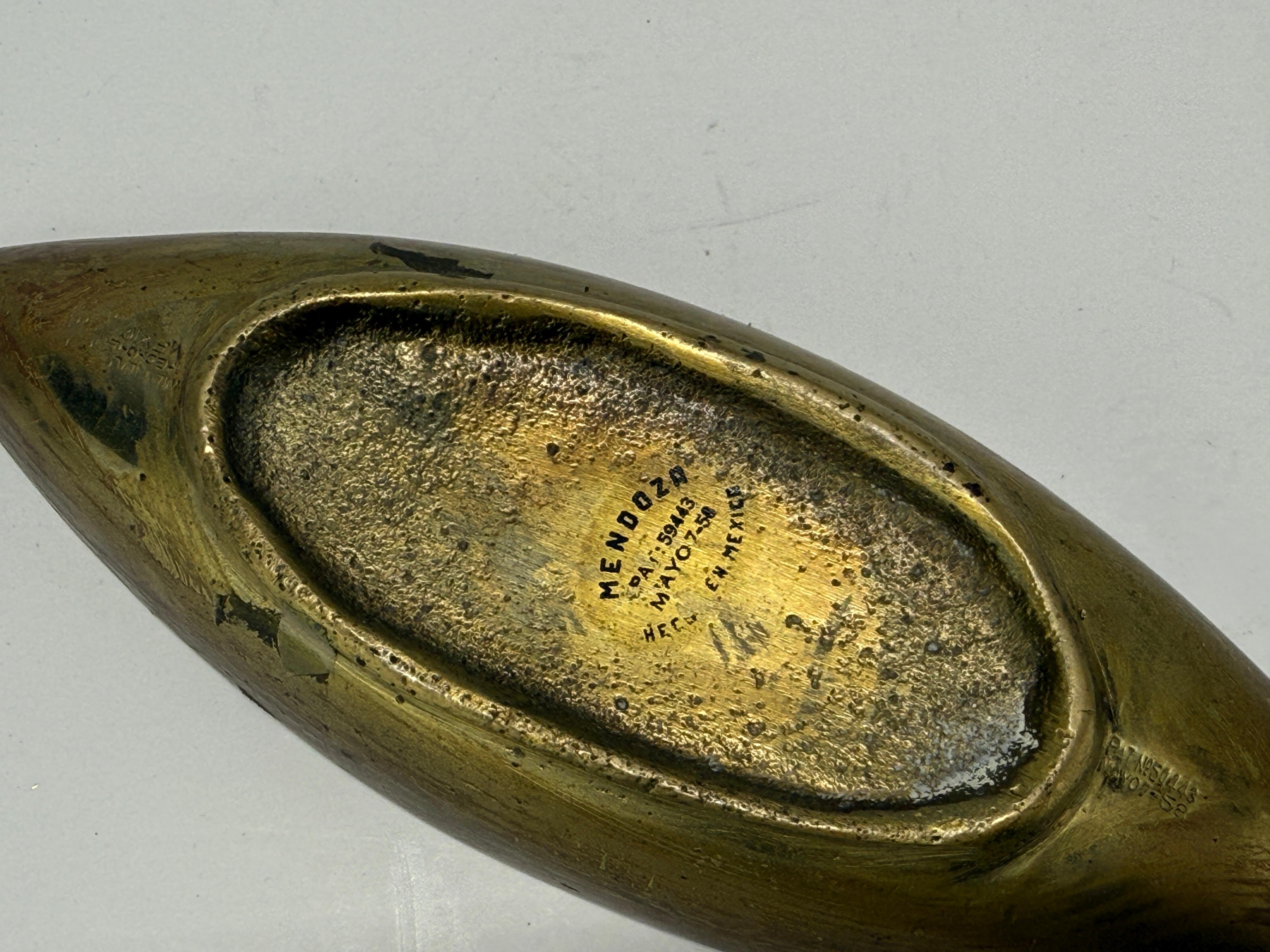 Pepe Mendoza, Plato de pescado de latón y malaquita modernista de mediados de siglo, México, c. 1950 en venta 6