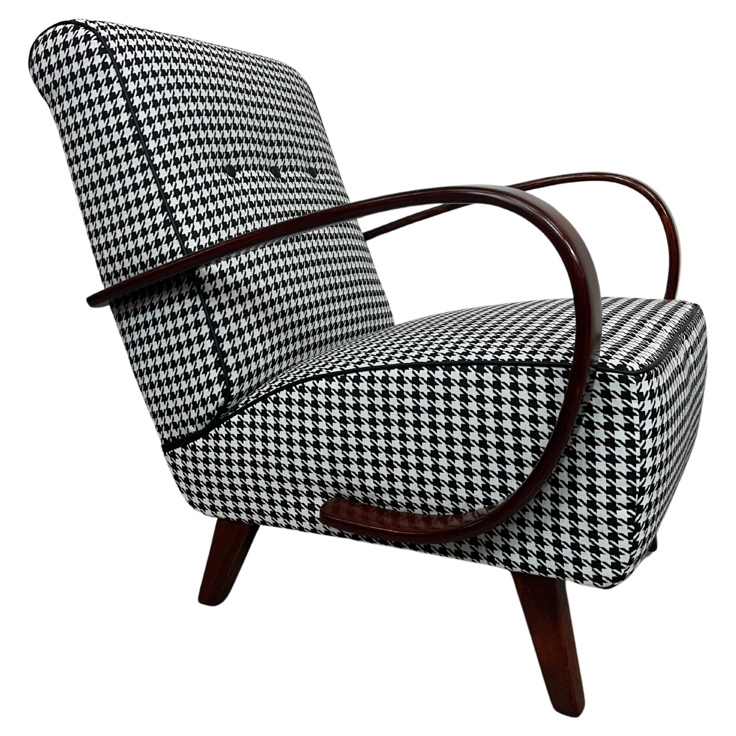 Pepito art deco armchair by Jindřich Halabala