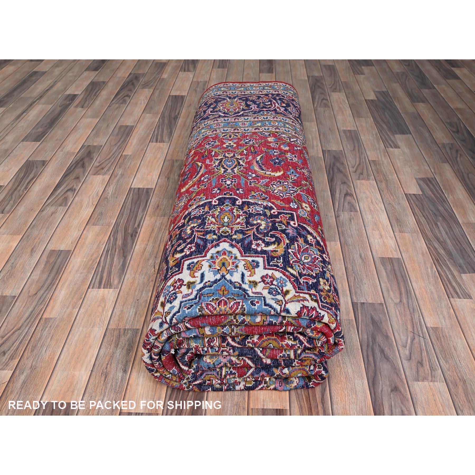 Pfefferrot Altpersischer Kashan Zentralmedaillon Handgeknüpfter Weicher Wollteppich Sauber im Angebot 3