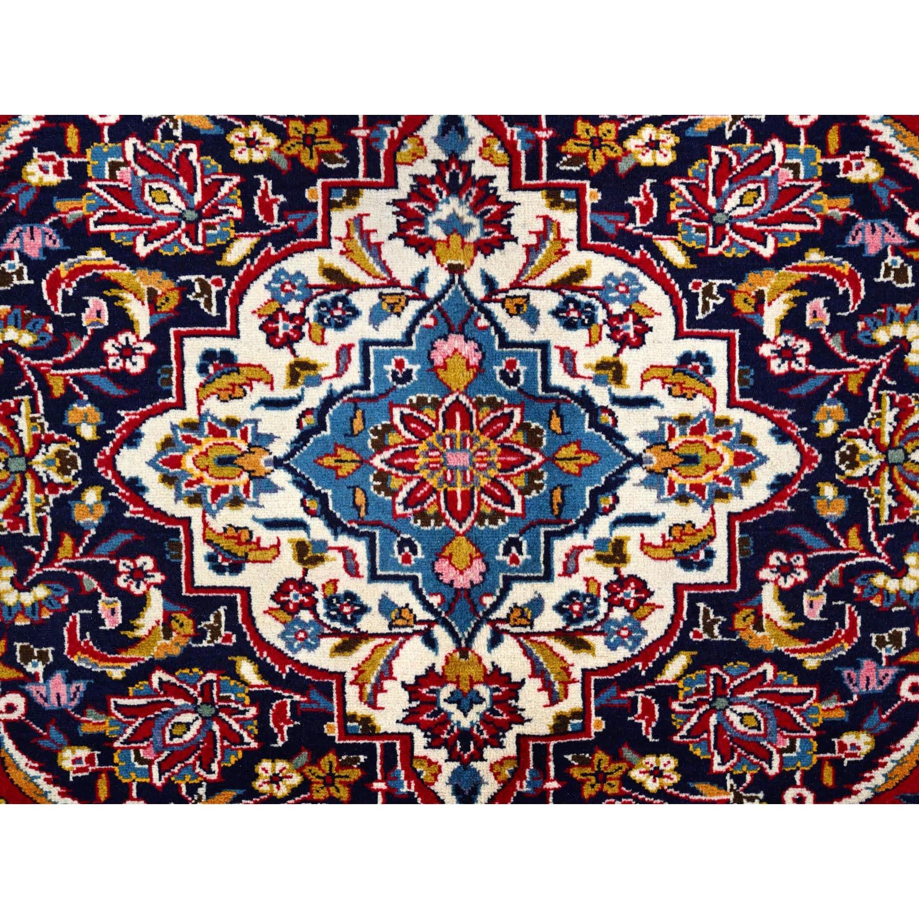 Pfefferrot Altpersischer Kashan Zentralmedaillon Handgeknüpfter Weicher Wollteppich Sauber im Angebot 2