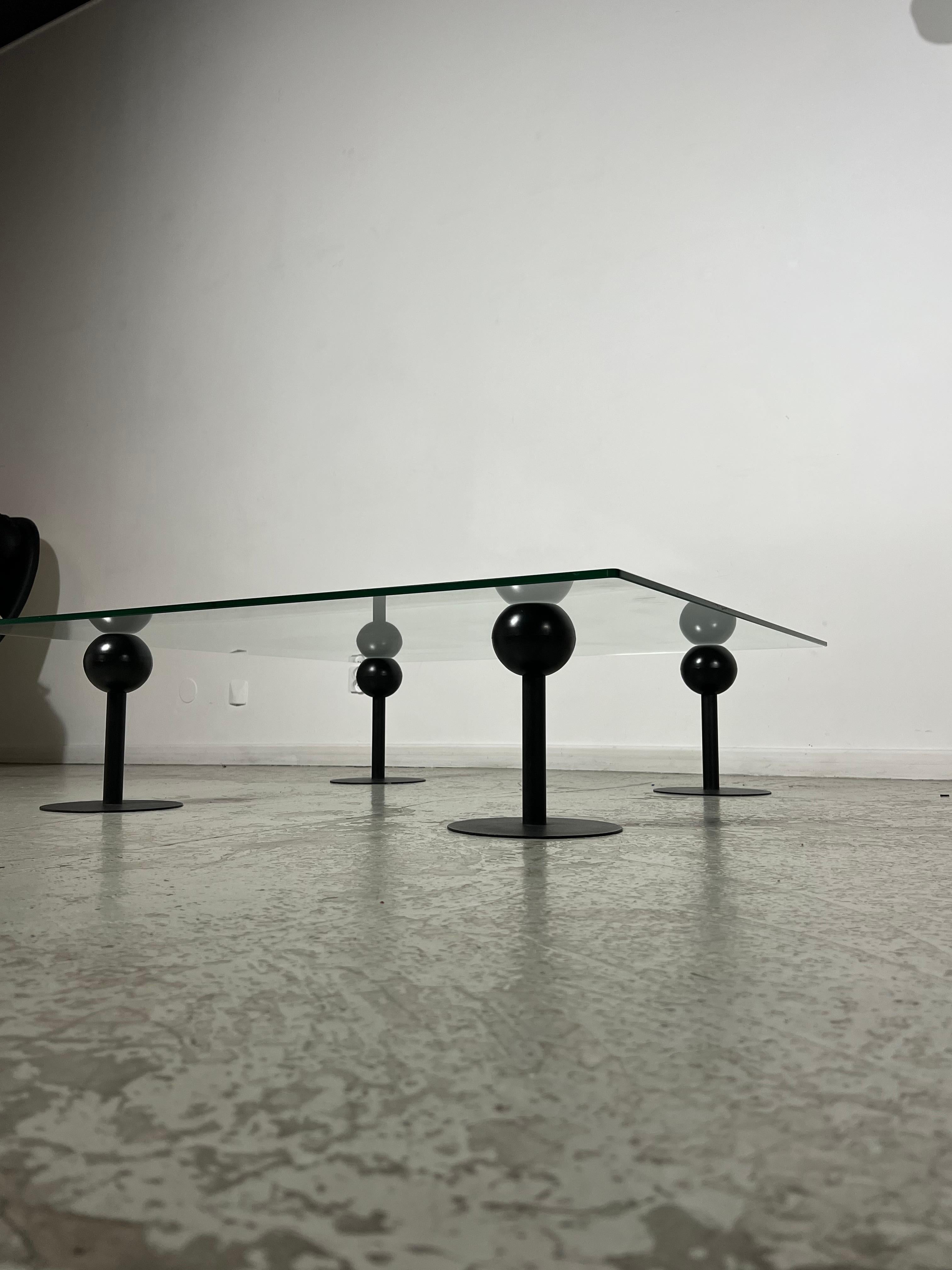 Pepper Young Coffee Table by Philippe Starck for Disform Spain, 1978 In Good Condition For Sale In PARIS, FR