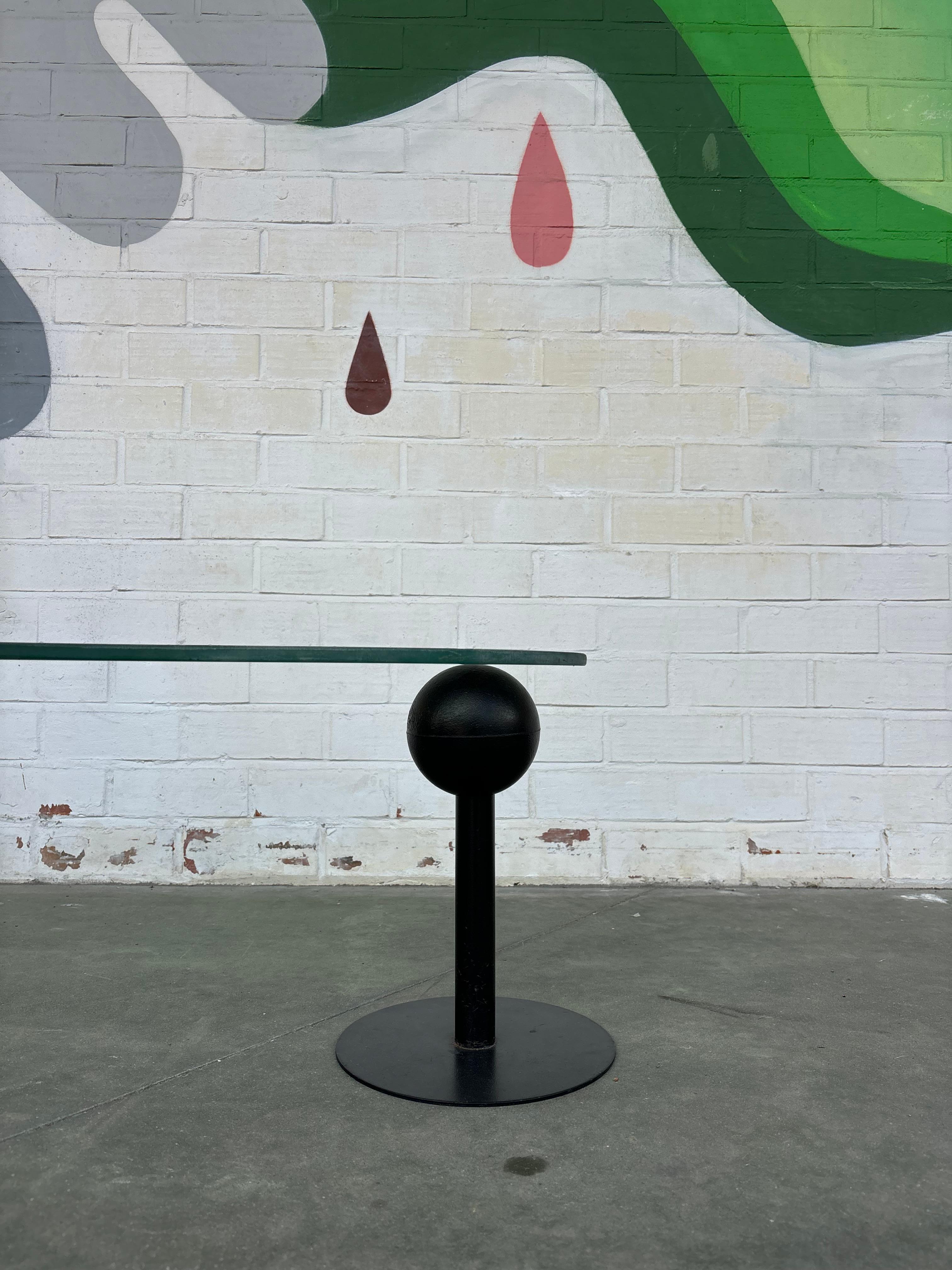 Mesa de centro Pepper young de Phillipe Starck finales del siglo XX en venta