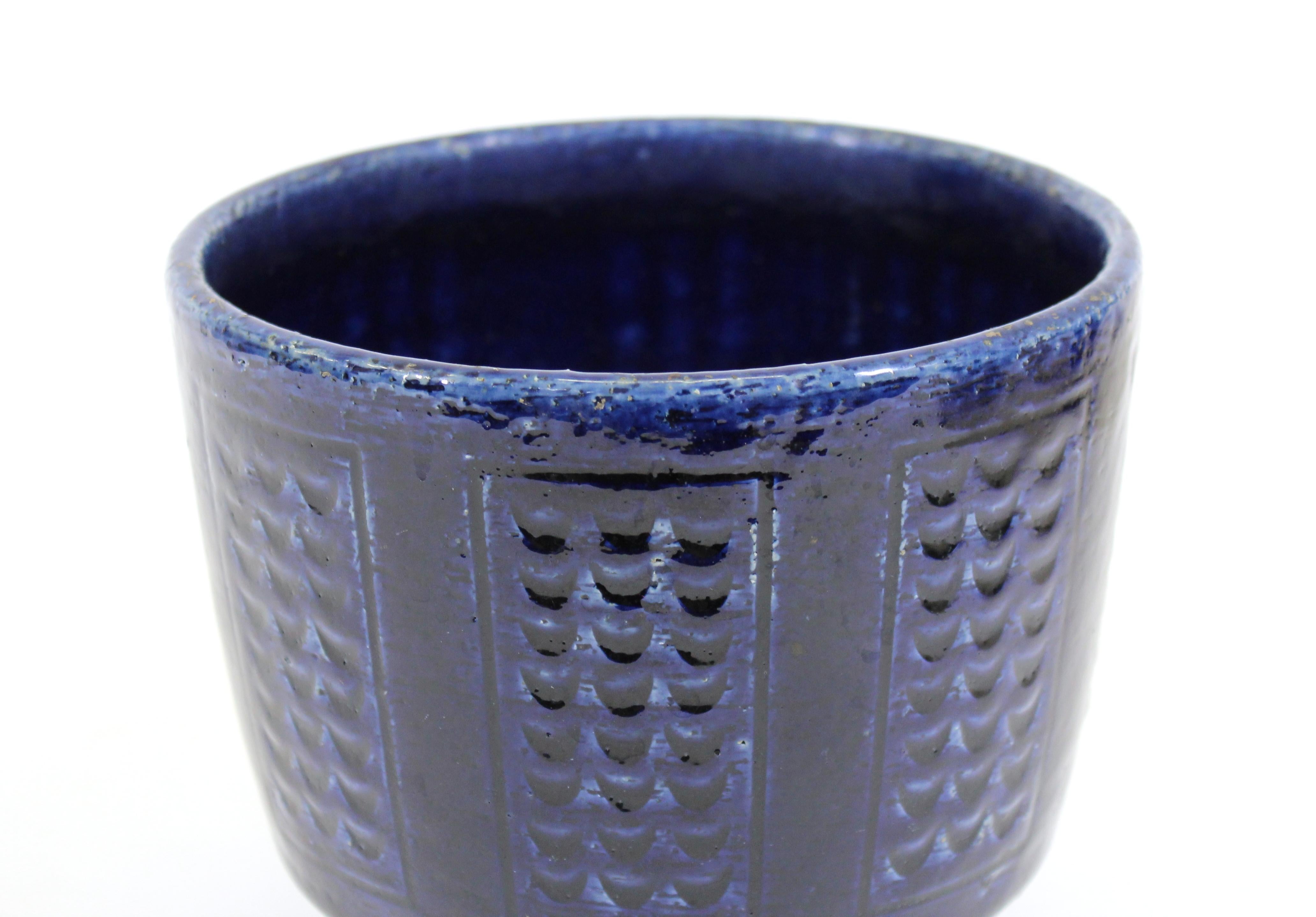 Per Linnemann-Schmidt for Palshus Danish Mid-Century Modern Blue Ceramic Bowl For Sale 1