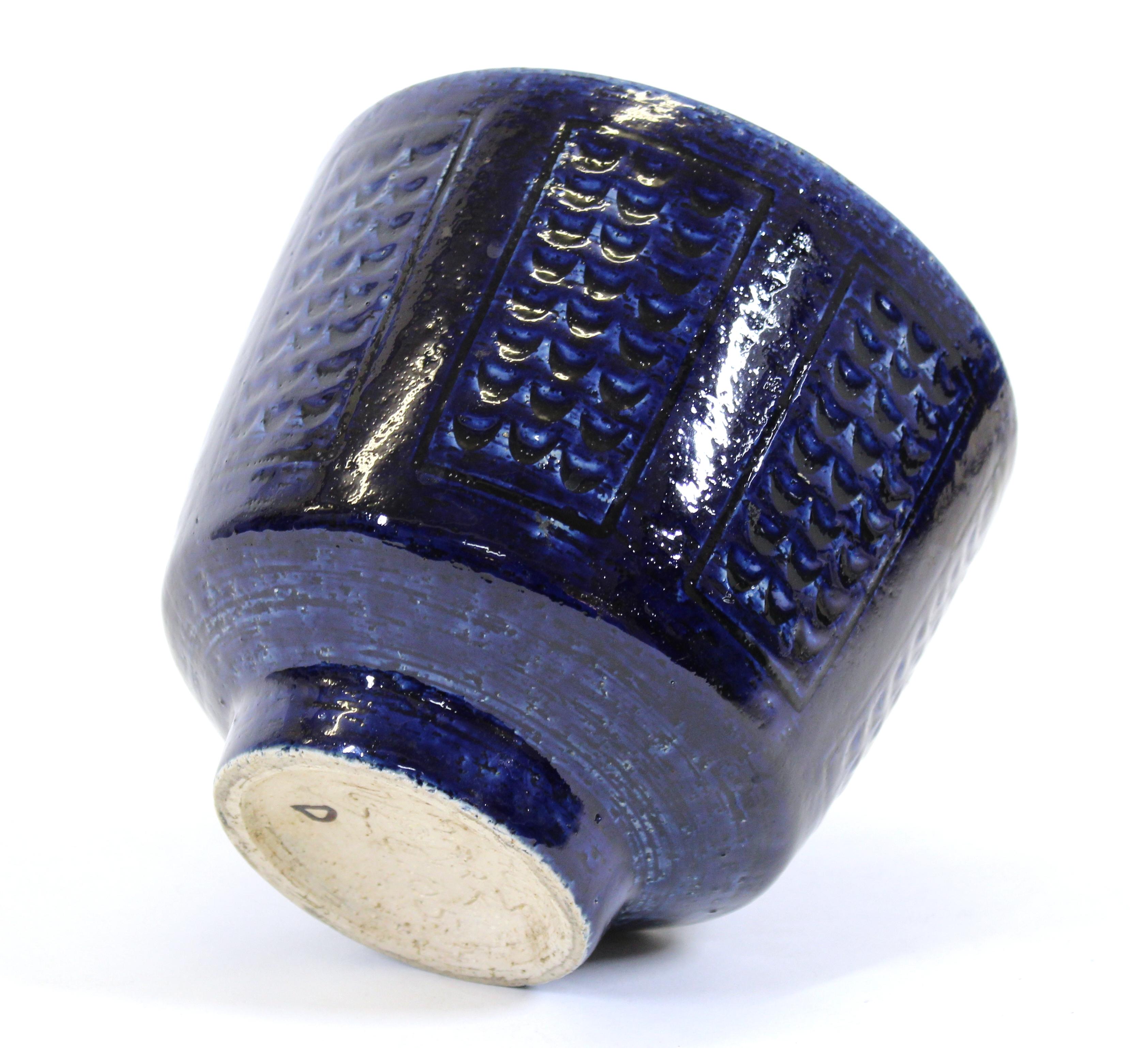 Dänische blaue Keramikschale, Mid-Century Modern, von Linnemann-Schmidt für Palshus im Angebot 1
