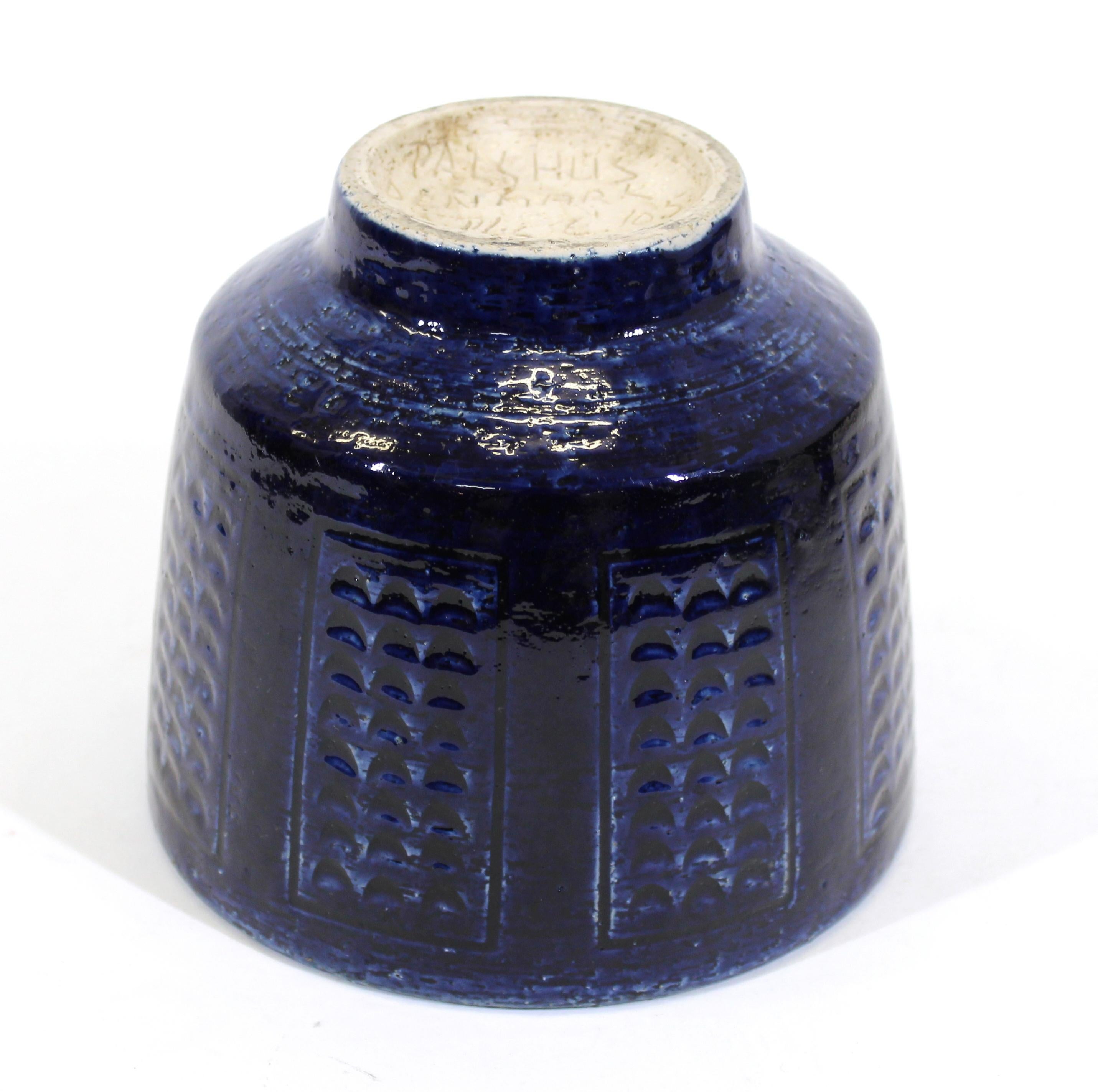 Per Linnemann-Schmidt for Palshus Danish Mid-Century Modern Blue Ceramic Bowl For Sale 3