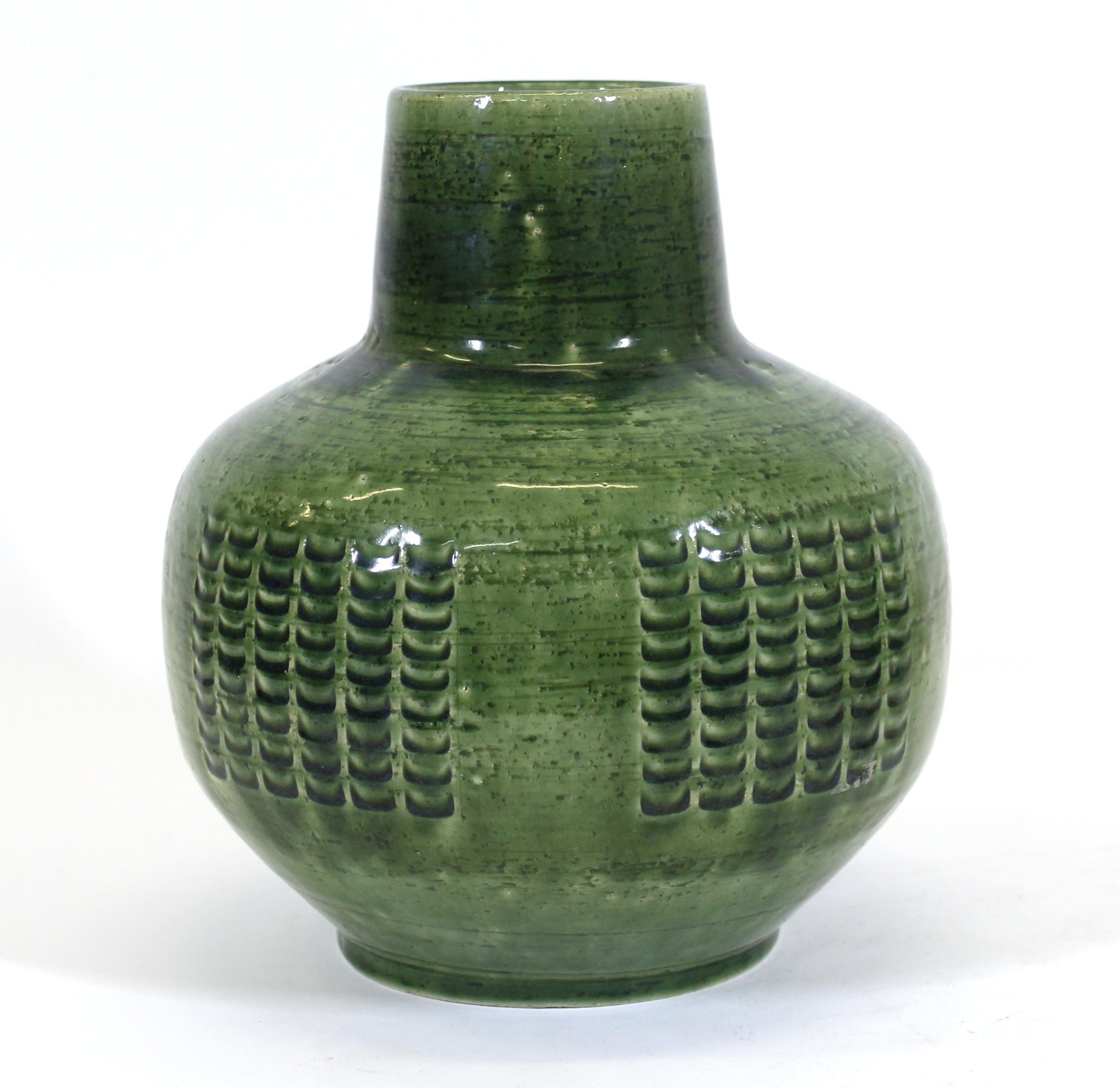 Per Linnemann-Schmidt for Palshus Danish Modern Green Glaze Ceramic Vase In Good Condition In New York, NY