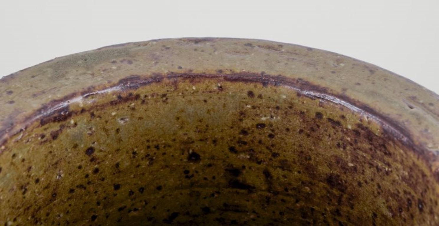 Per Linnemann-Schmidt, Palshus. Impressive floor vase with green and brown glaze In Excellent Condition For Sale In Copenhagen, DK