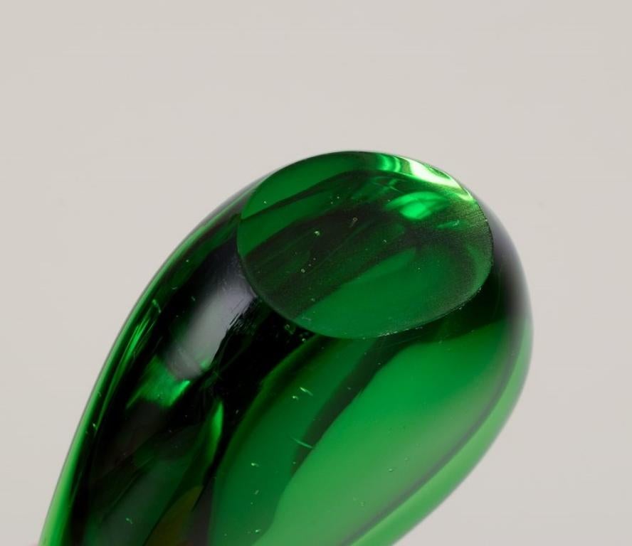Art Glass Per Lütken for Holmegaard, Denmark. Sculpture in green art glass. Organic shape. For Sale