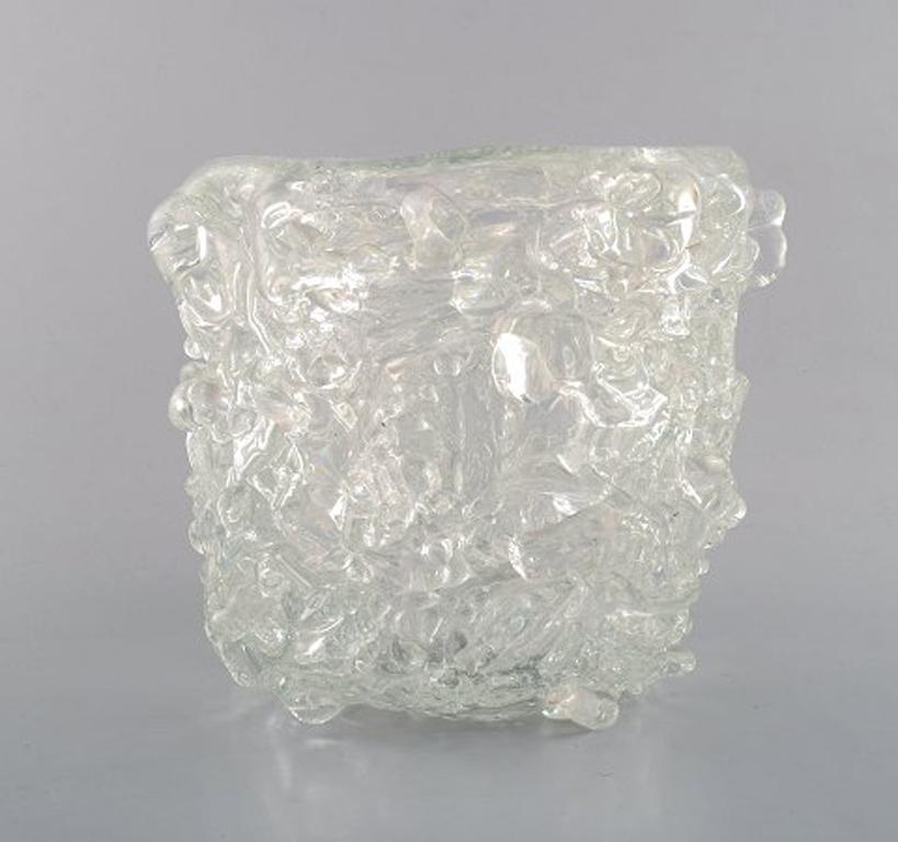 Per Lütken für Holmegaard 'Dänemark', Einzigartige Glasschale aus klarem Kunstglas, Mitte des 20. Jahrhunderts.
In sehr gutem Zustand.
Maße: 26 cm x 18,5 cm.
Unterzeichnet: HG86, 3452