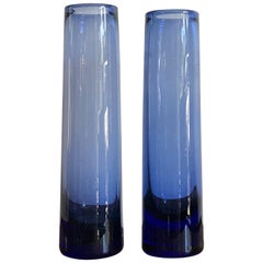 Vases scandinaves modernes du milieu du siècle dernier en verre bleu de Holmegar, années 1960