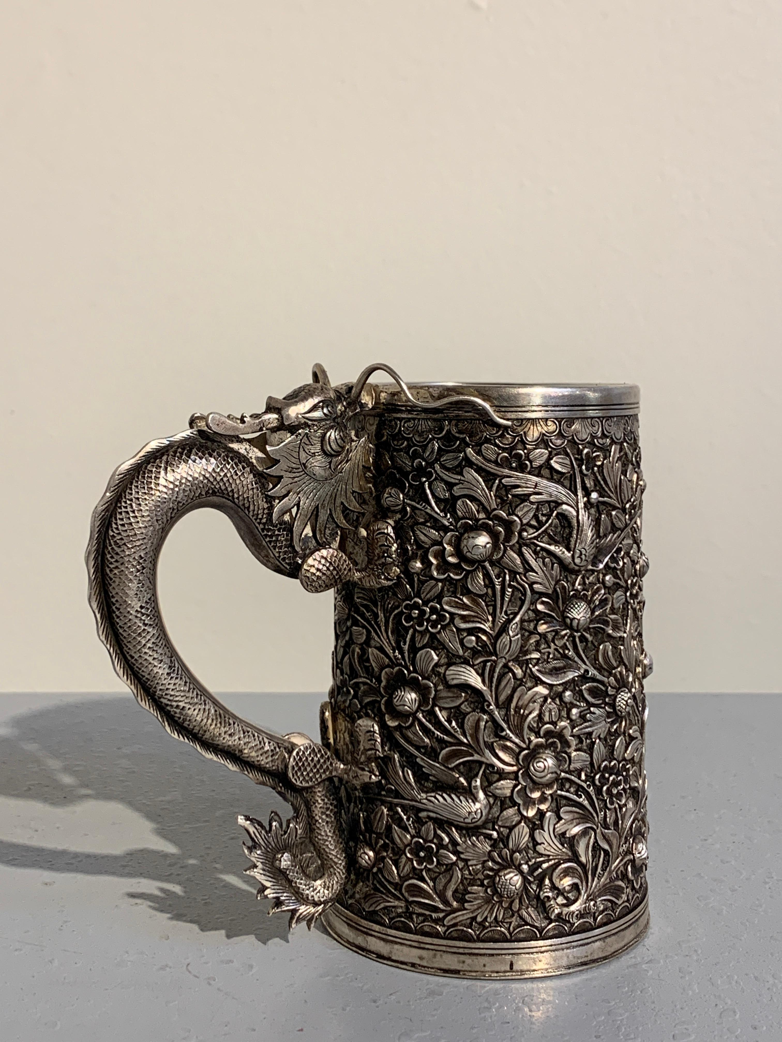 Cast Peranakan Chinese Export Silver Tankard with Dragon Handle, 19th Century For Sale