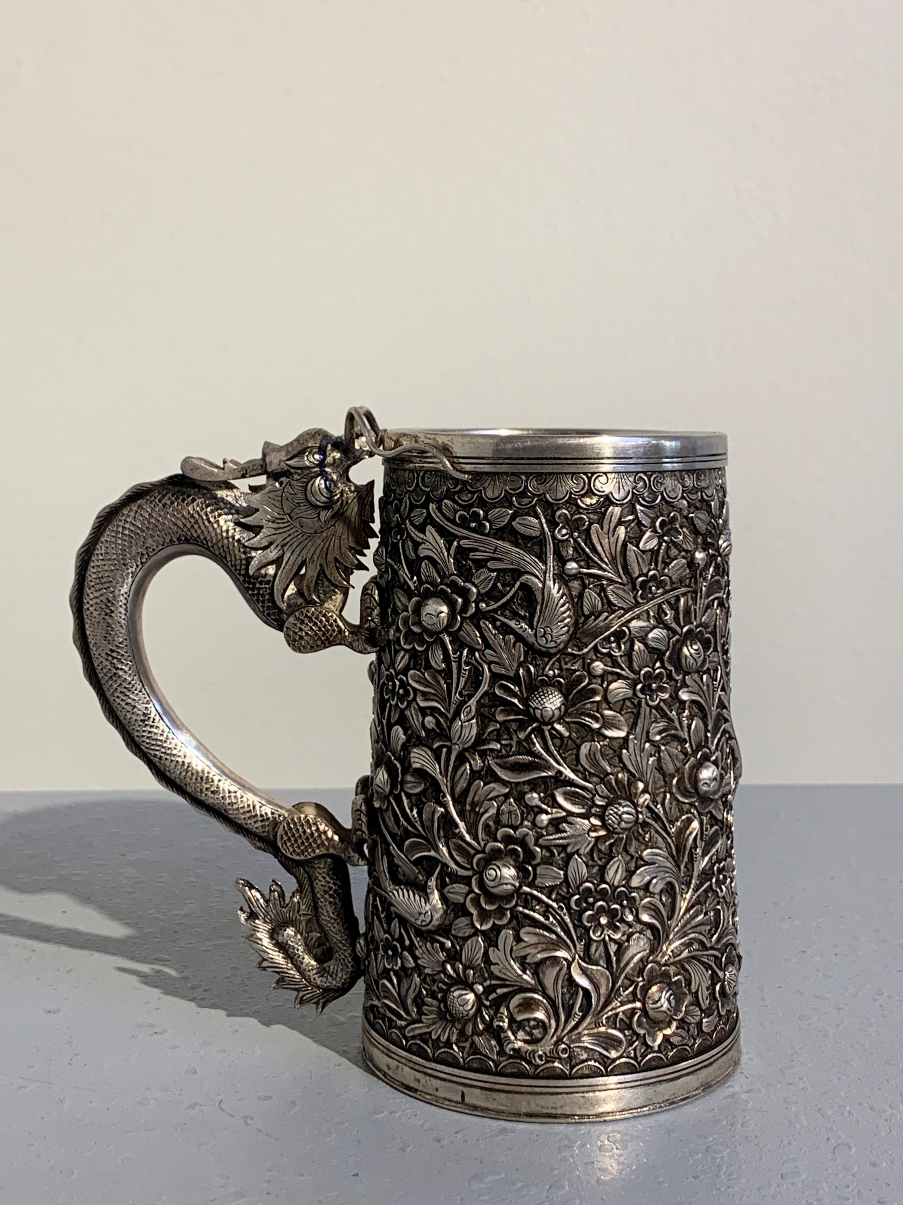 Peranakan Chinese Export Silver Tankard with Dragon Handle, 19th Century In Good Condition For Sale In Austin, TX