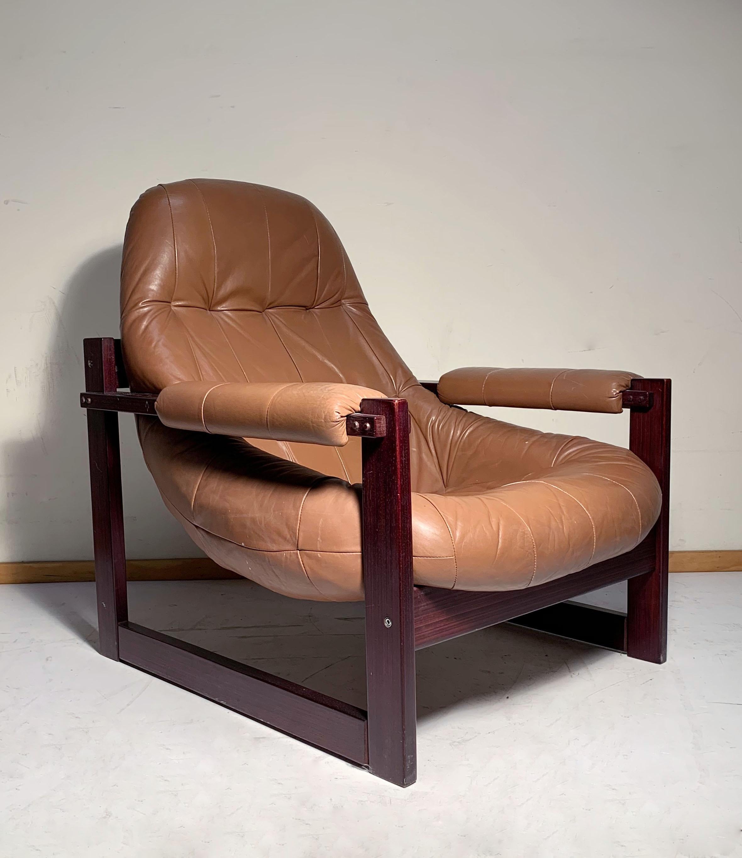 Percival Lafer Brazilian leather lounge. A nice Percival form in nice vintage condition. In the manner of Milo Baughman.