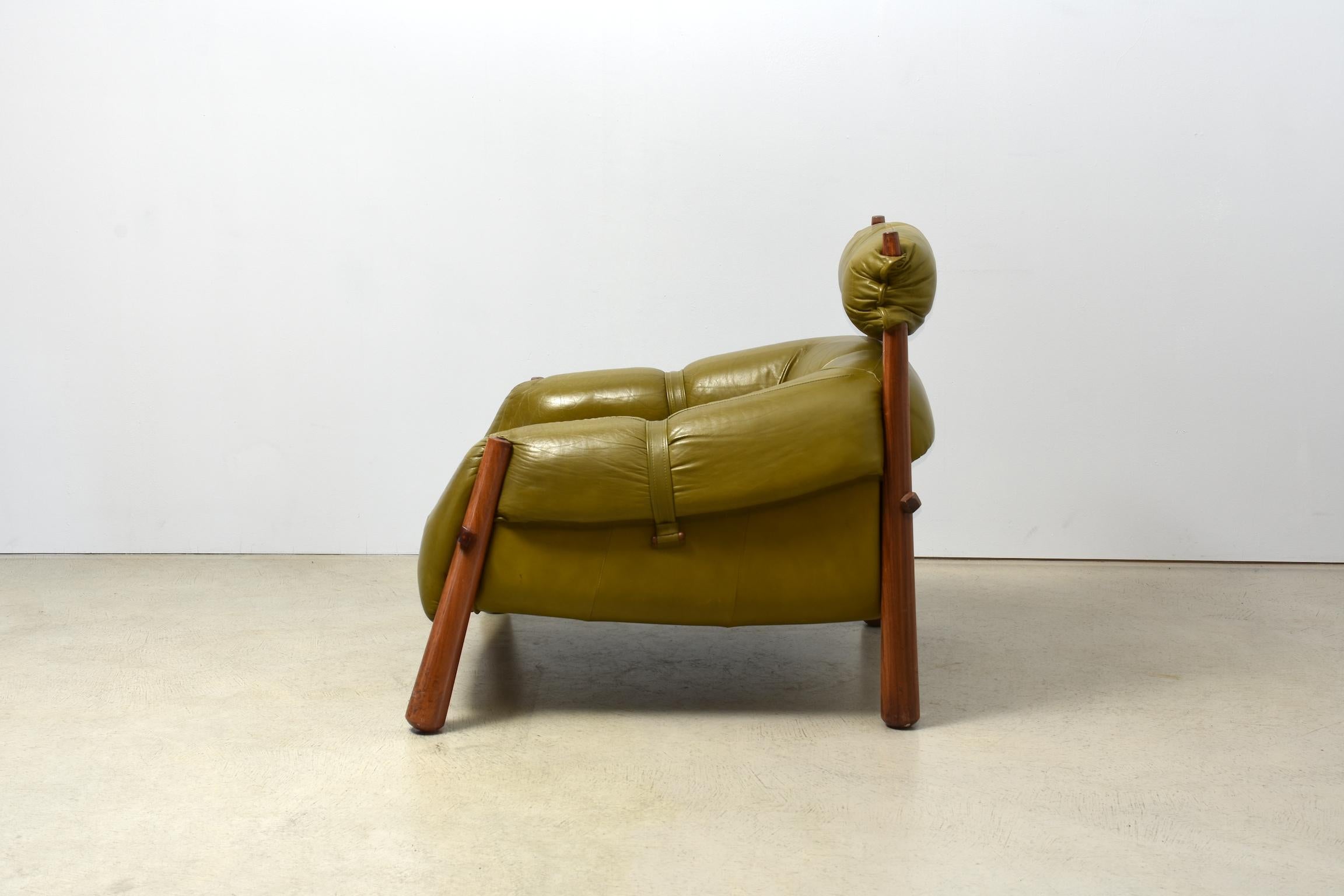Mid-Century Modern Percival Lafer Brazilian Lounge Chair Late 1950s Jacaranda Leather Olivegreen For Sale
