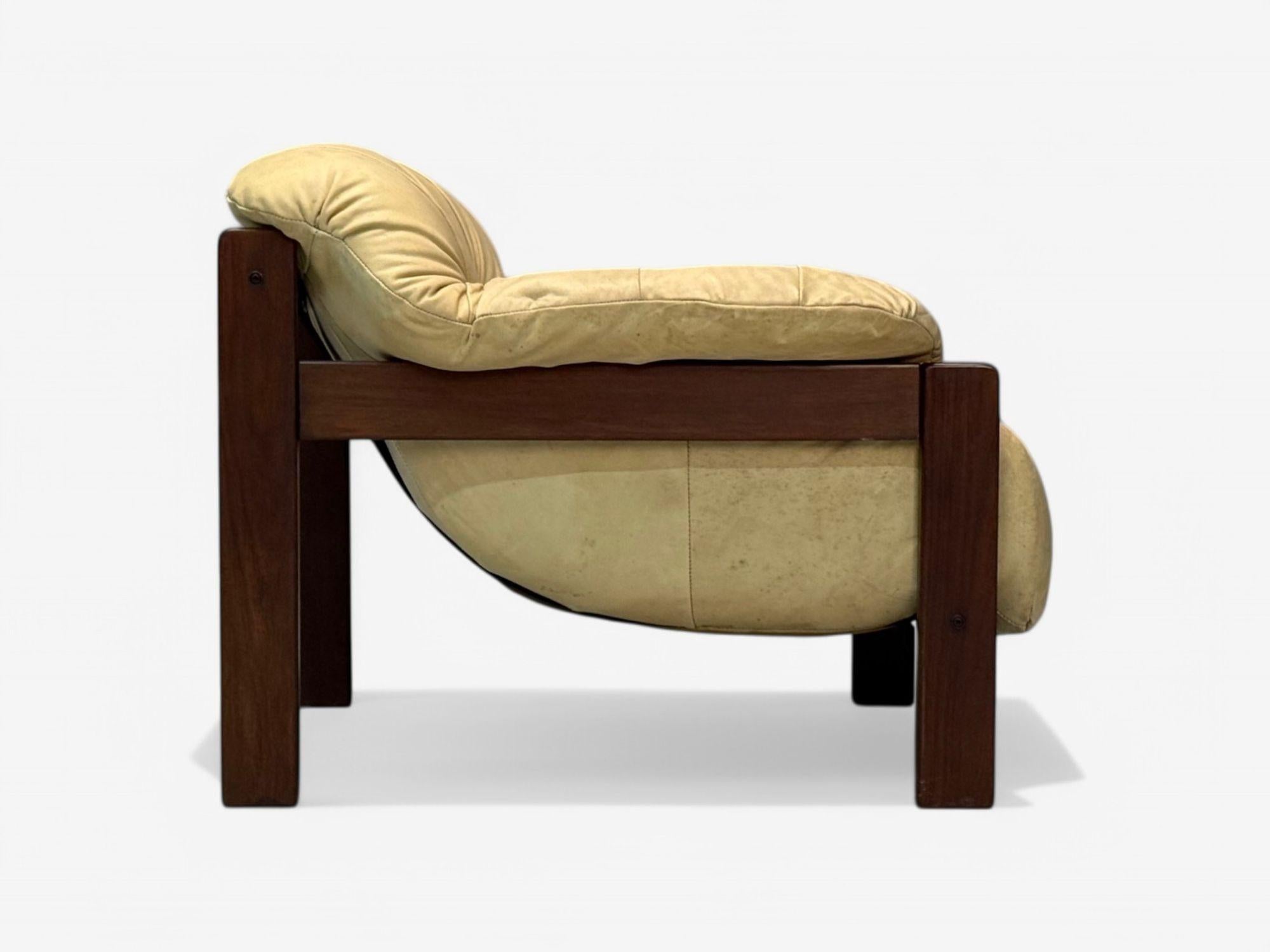 Percival Lafer, brasilianischer Mid-Century-Modern-Loungesessel, Brasilien, 1970er Jahre (Leder) im Angebot