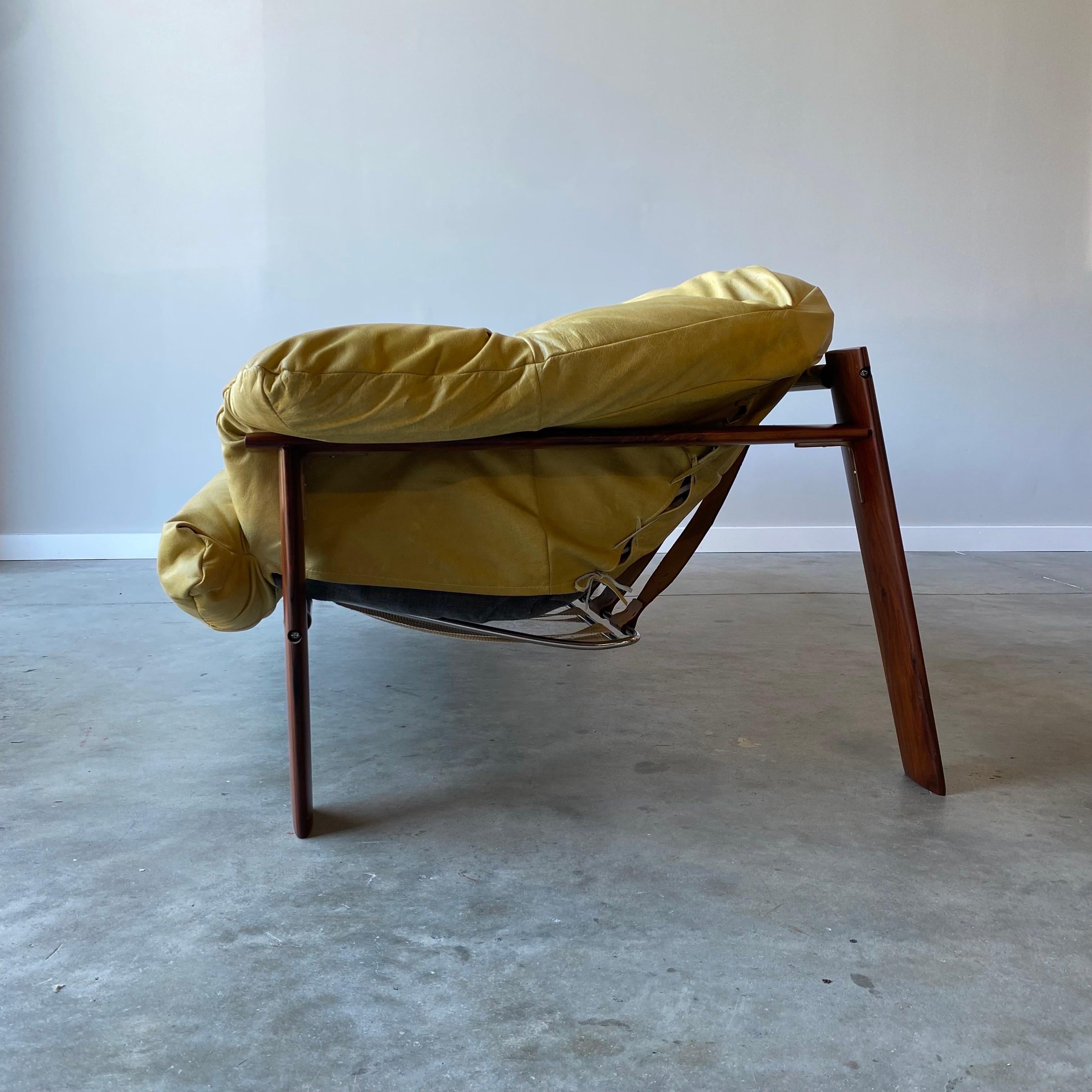 Percival Lafer Brazilianisches modernes Sofa und Ottomane im Zustand „Gut“ im Angebot in Raleigh, NC