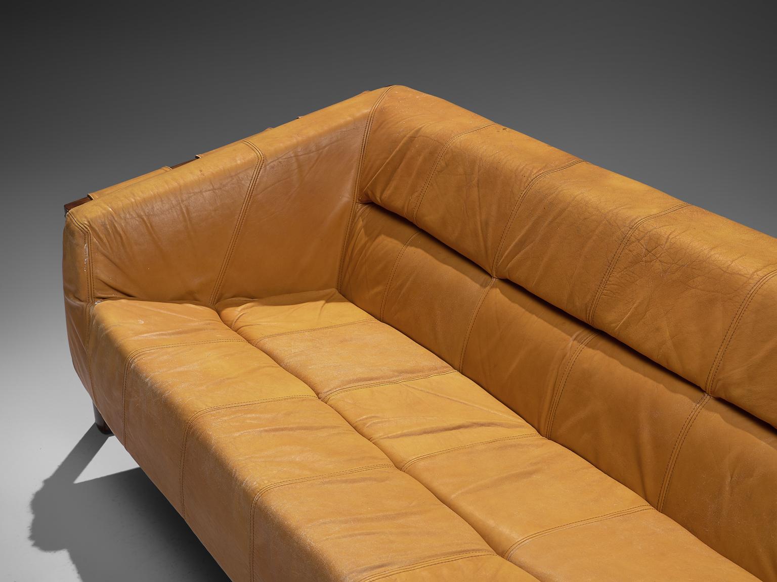 Percival Lafer Brazilian Sofa in Ochre Yellow Leather In Good Condition In Waalwijk, NL