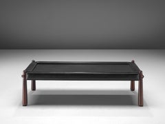 Table basse Percival Lafer en cuir noir