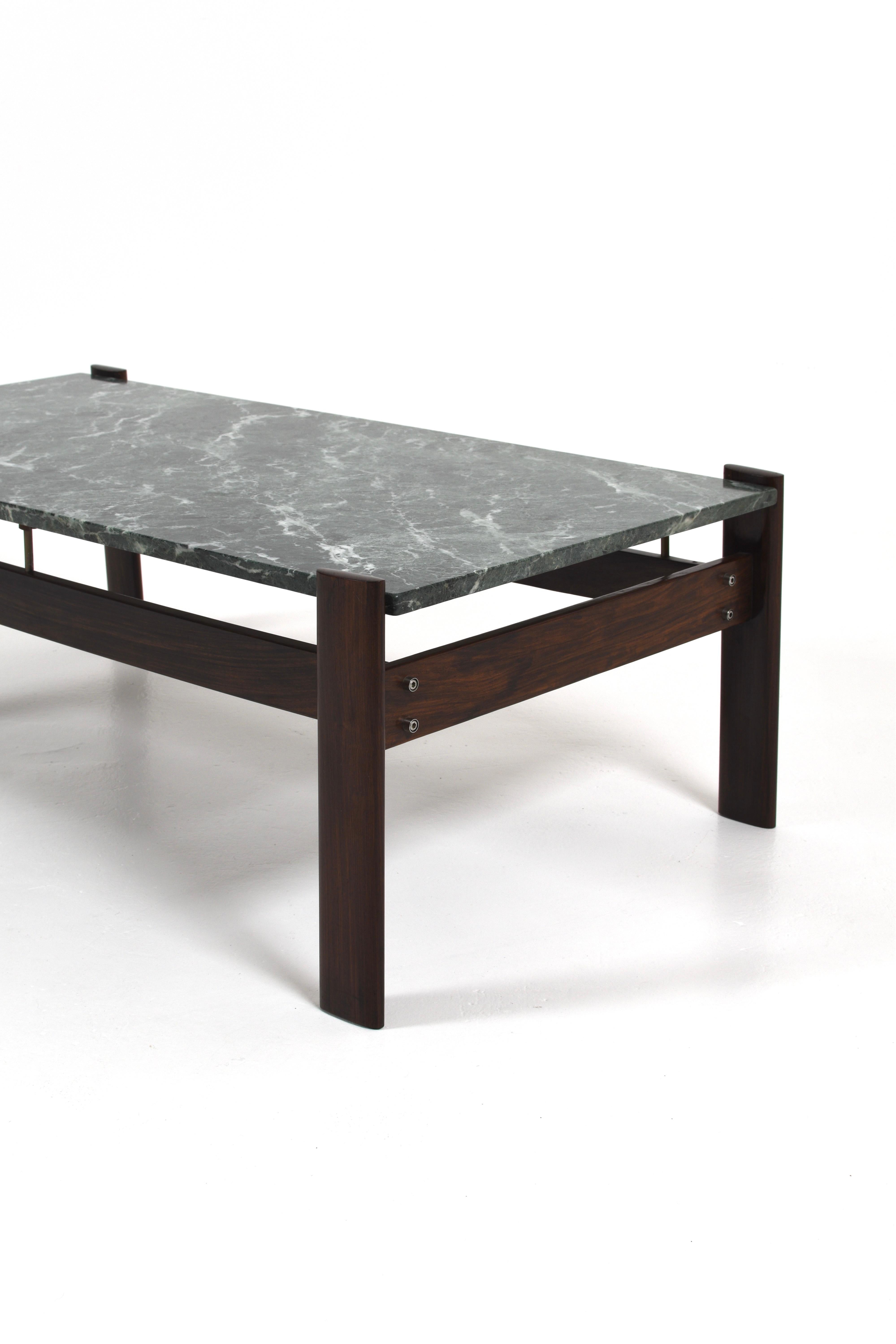 Fine XX secolo Percival Lafer Green Marble Coffee Table, Brazil, 1970s in vendita