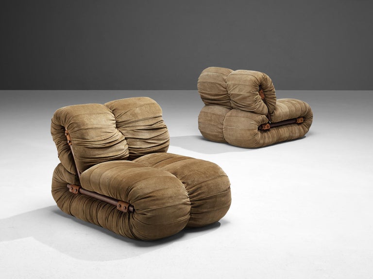 Percival Lafer, lounge chairs, fabric, wood, nubuck leather, Brazil, 1960s

A phenomenal pair of lounge chairs by designer Percival Lafer. Two L-shaped forms are attached together which characterizes their voluminous and playful appearance. The