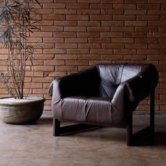 Fauteuil de salon Percival Lafer modèle MP-091