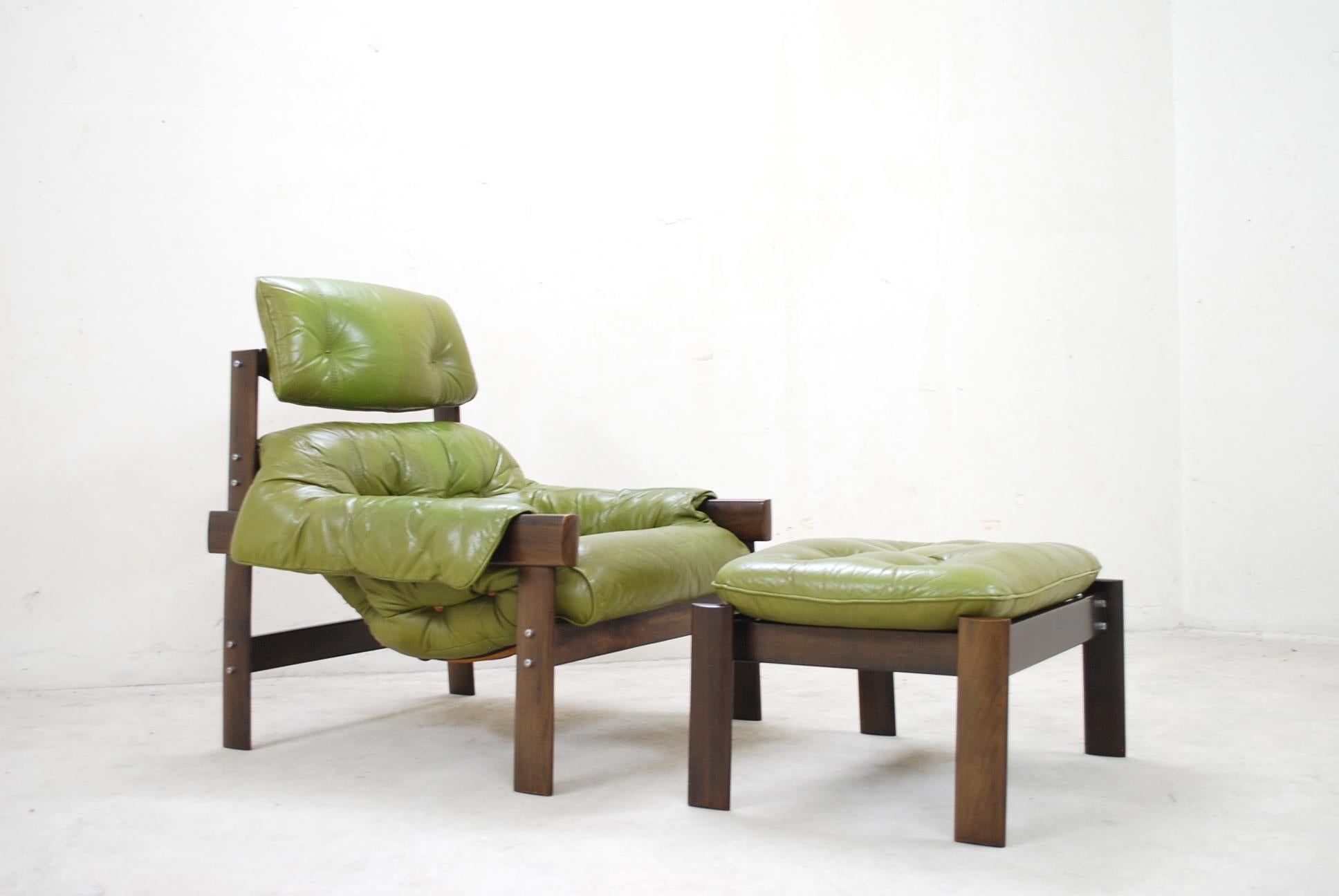 Laqué Fauteuil de salon et pouf en cuir MP 041 de Percival Lafer