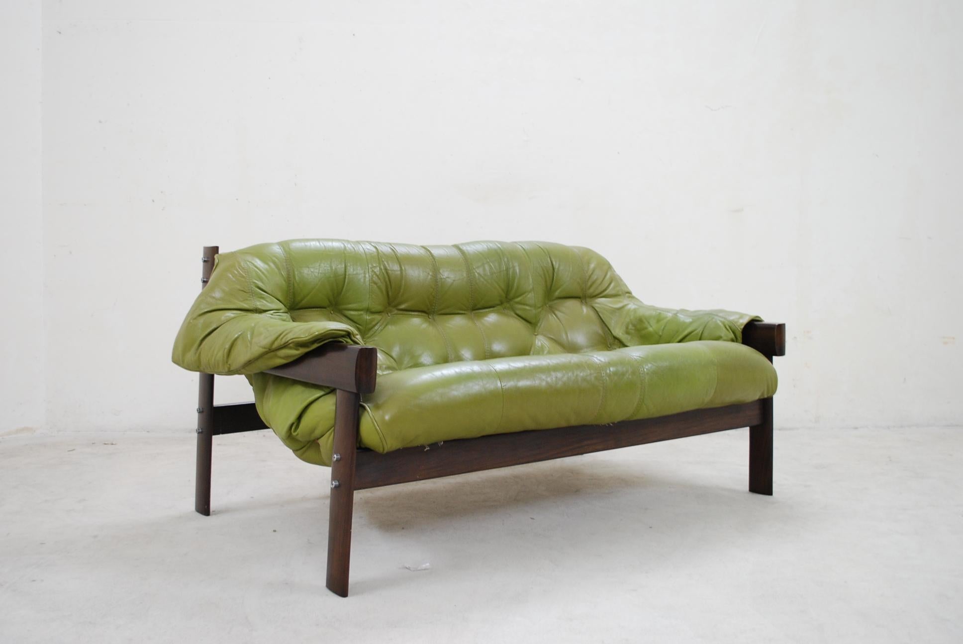 Percival Lafer MP 041 Leather Sofa In Good Condition In Munich, Bavaria