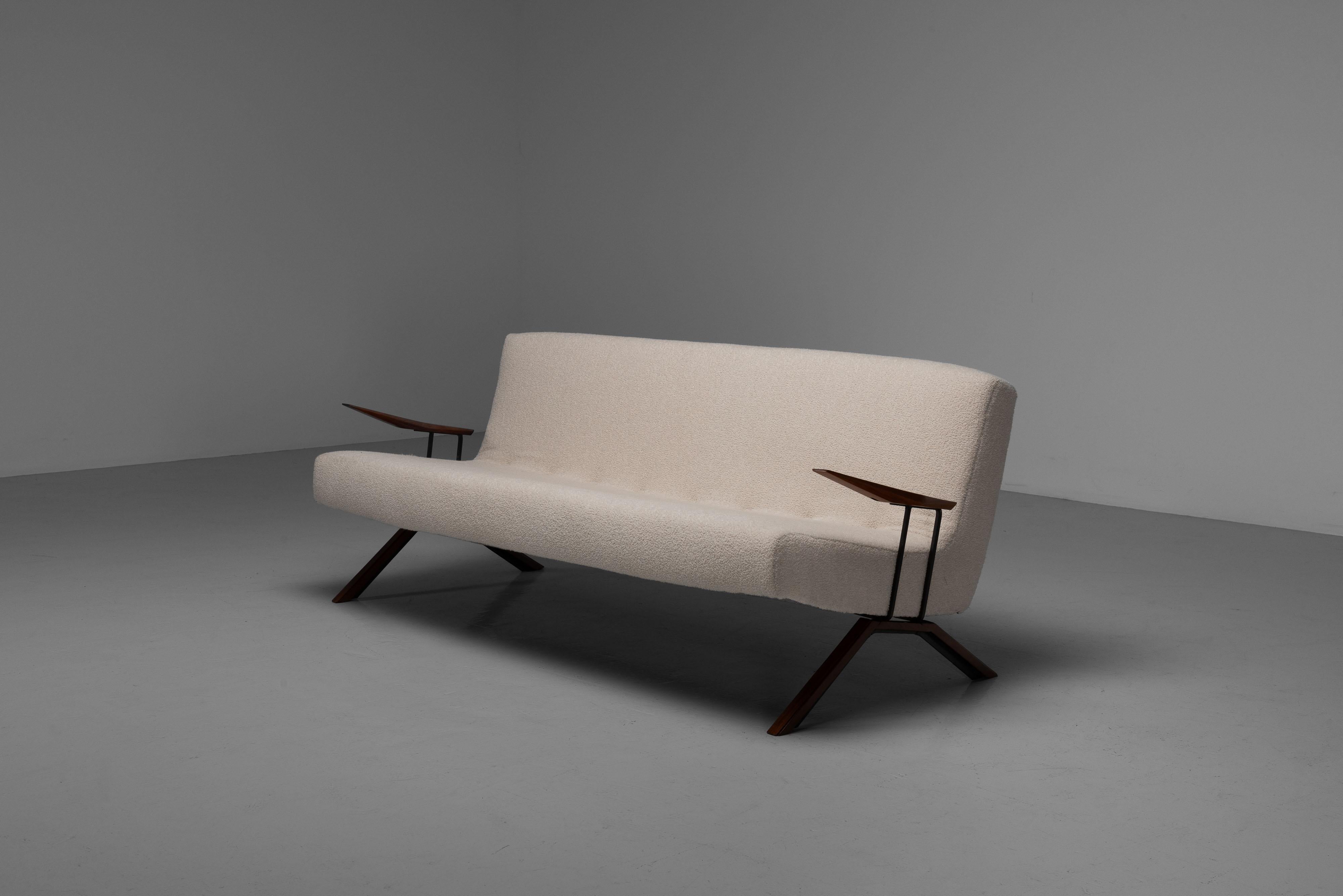 Brazilian Percival Lafer Mp-1 sofa Lafer MP Brazil 1961