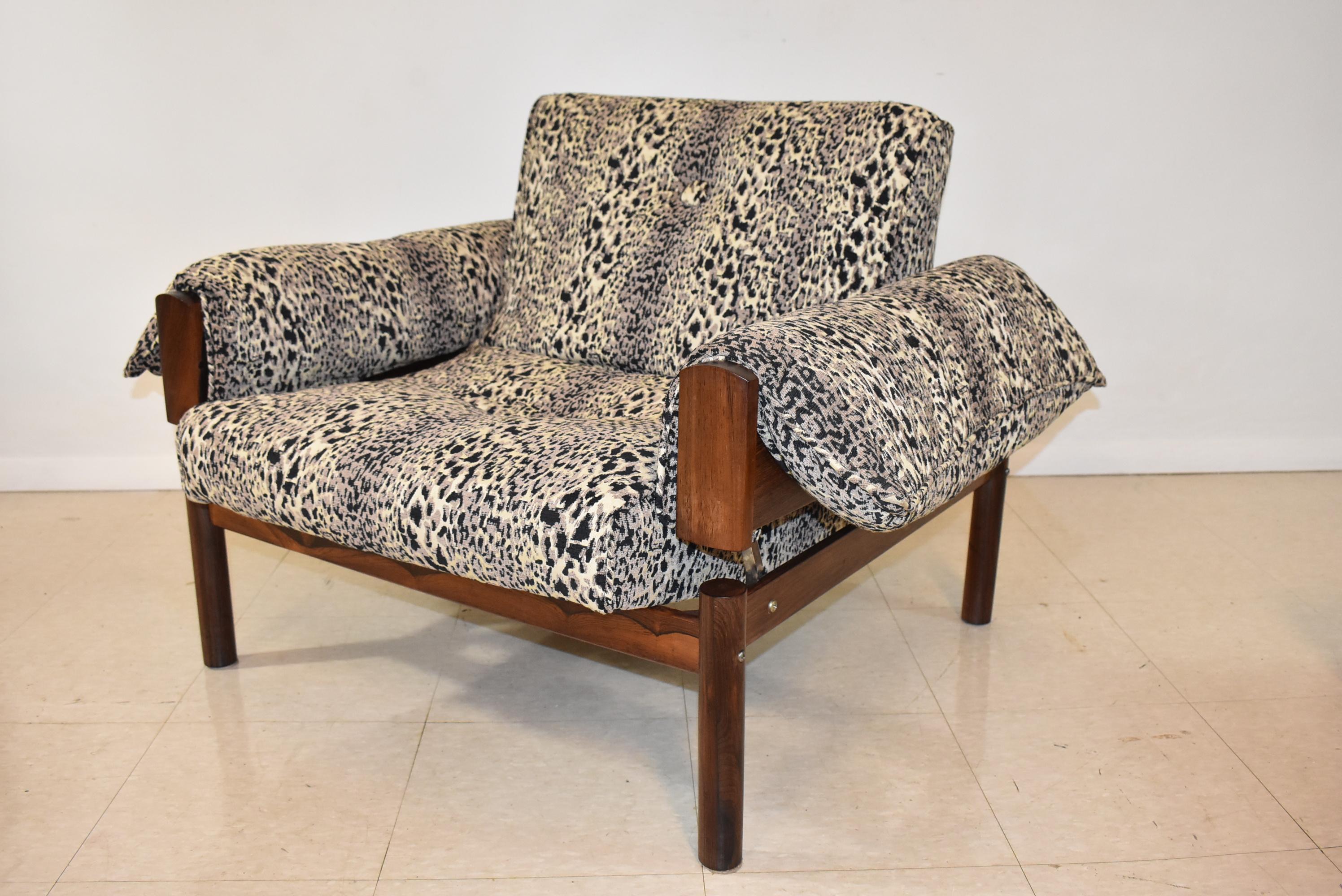 Percival Lafer MP-13 Chair and Ottoman, Brazilian Design In Good Condition For Sale In Toledo, OH