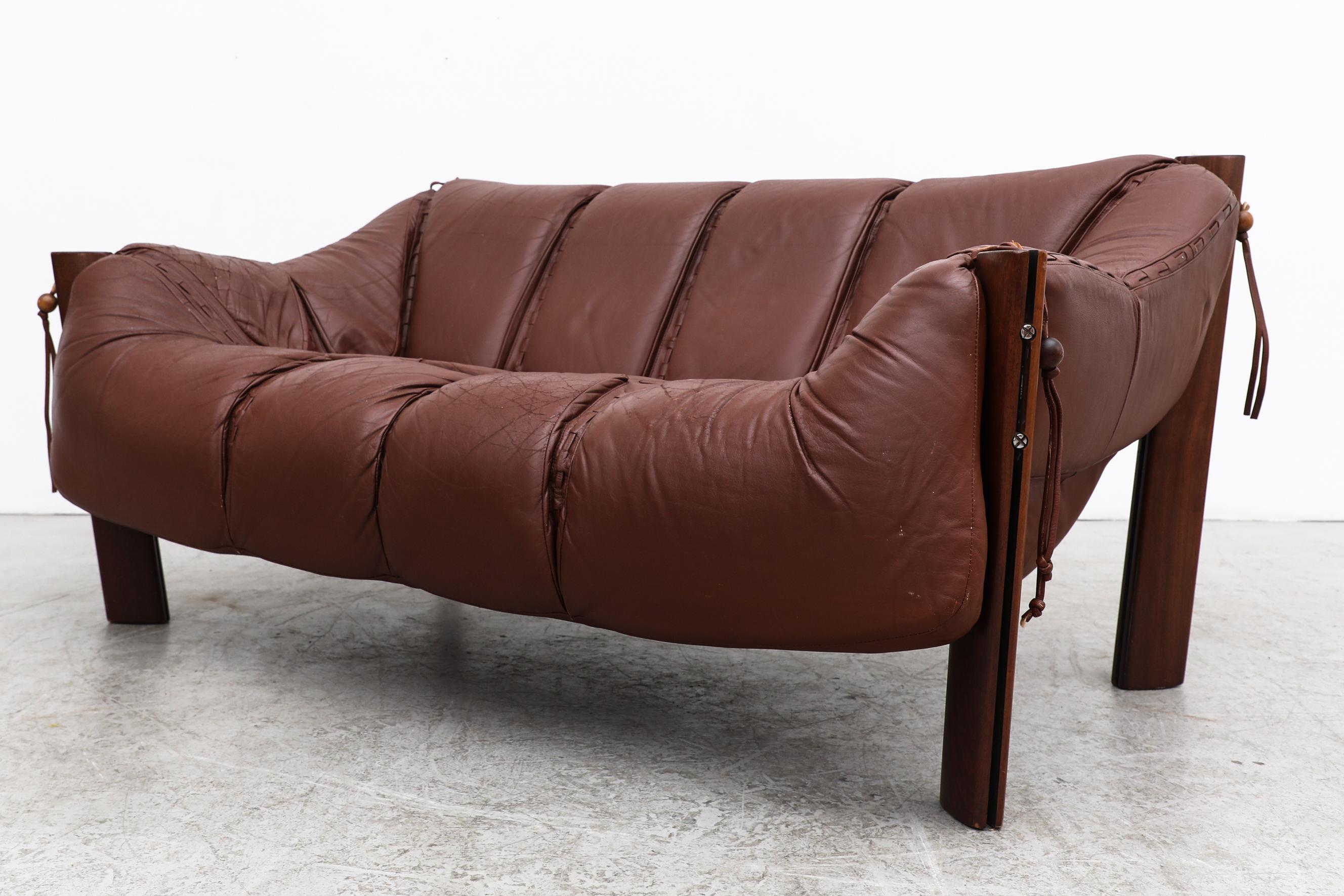 Percival Lafer MP-211 Brazilian Rosewood and Leather Loveseat, 1970s In Good Condition In Los Angeles, CA