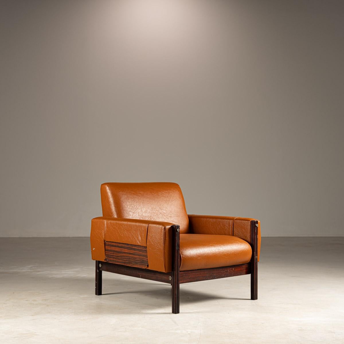 An outstanding example of Brazilian modernist design, this MP-37 armchair by Percival Lafer embodies the designer's signature blend of high-quality craftsmanship and innovative aesthetics. Created in the 1960s, this piece is a testament to Lafer's