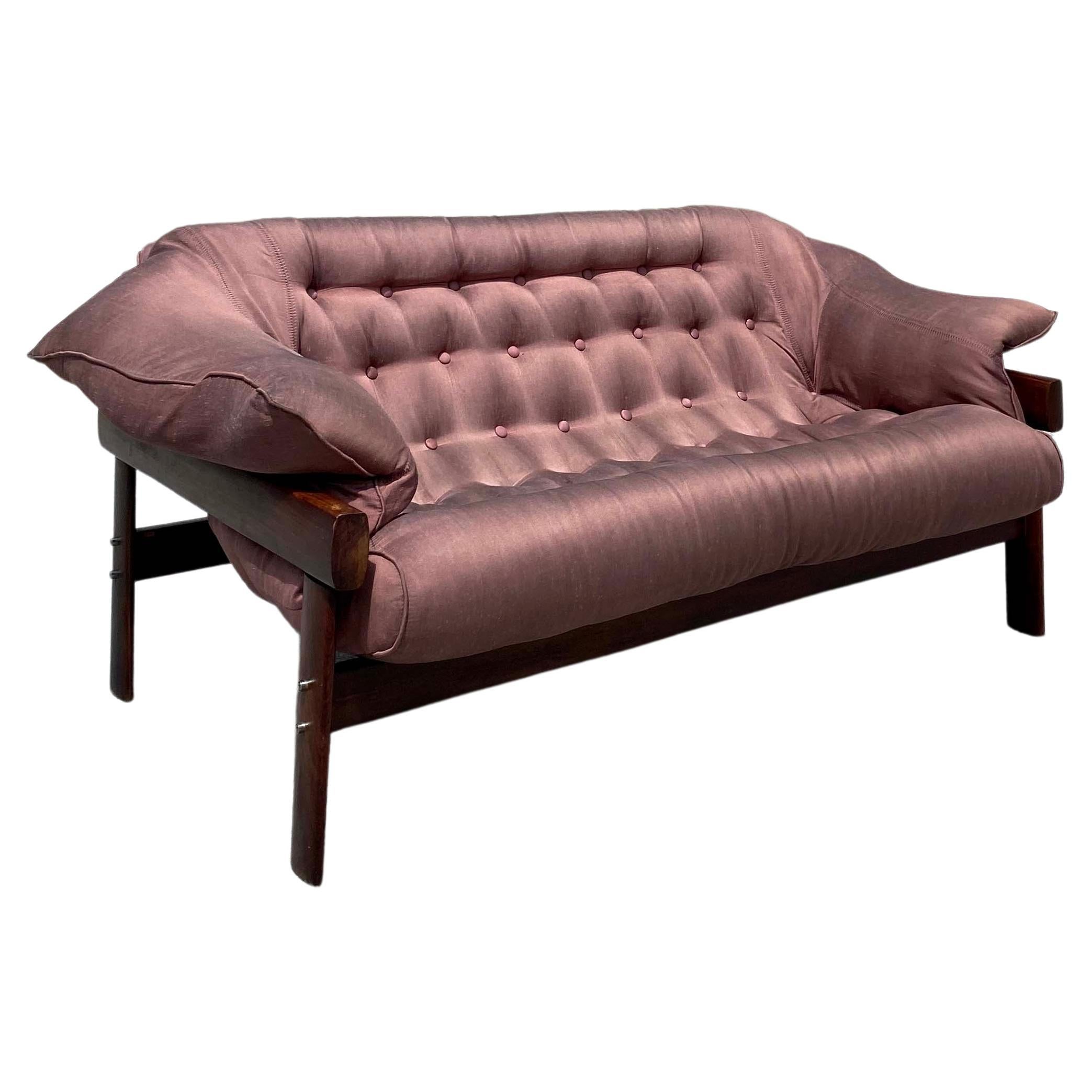 Percival Lafer MP41 two seater sofa  For Sale