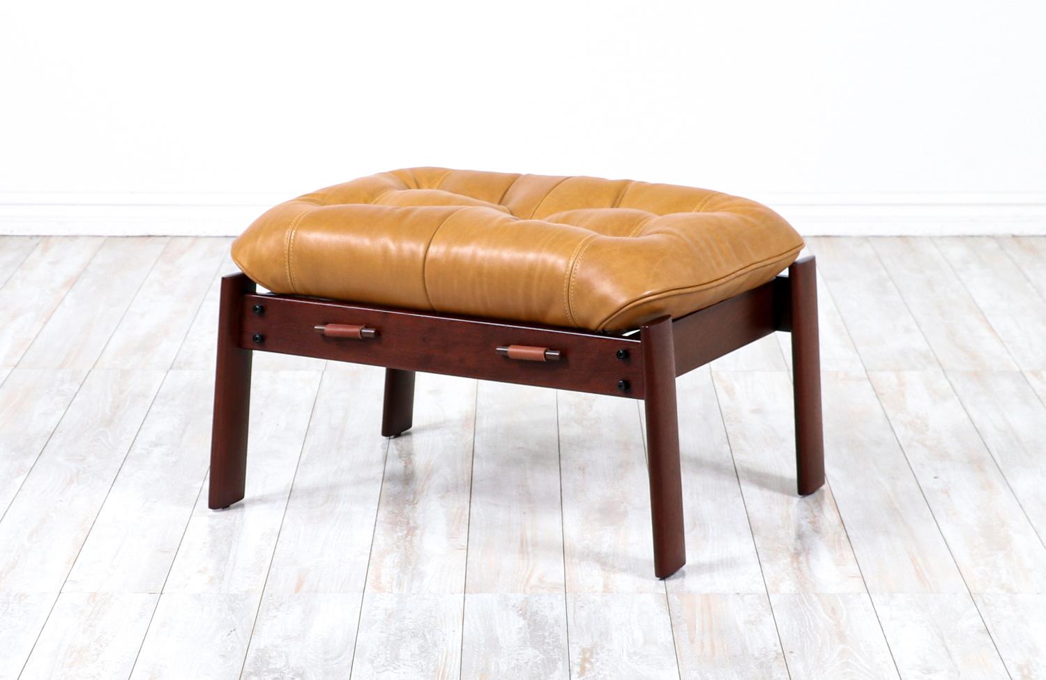 Percival Lafer MP-41 Series Brazilian Leather Stool In Excellent Condition In Los Angeles, CA