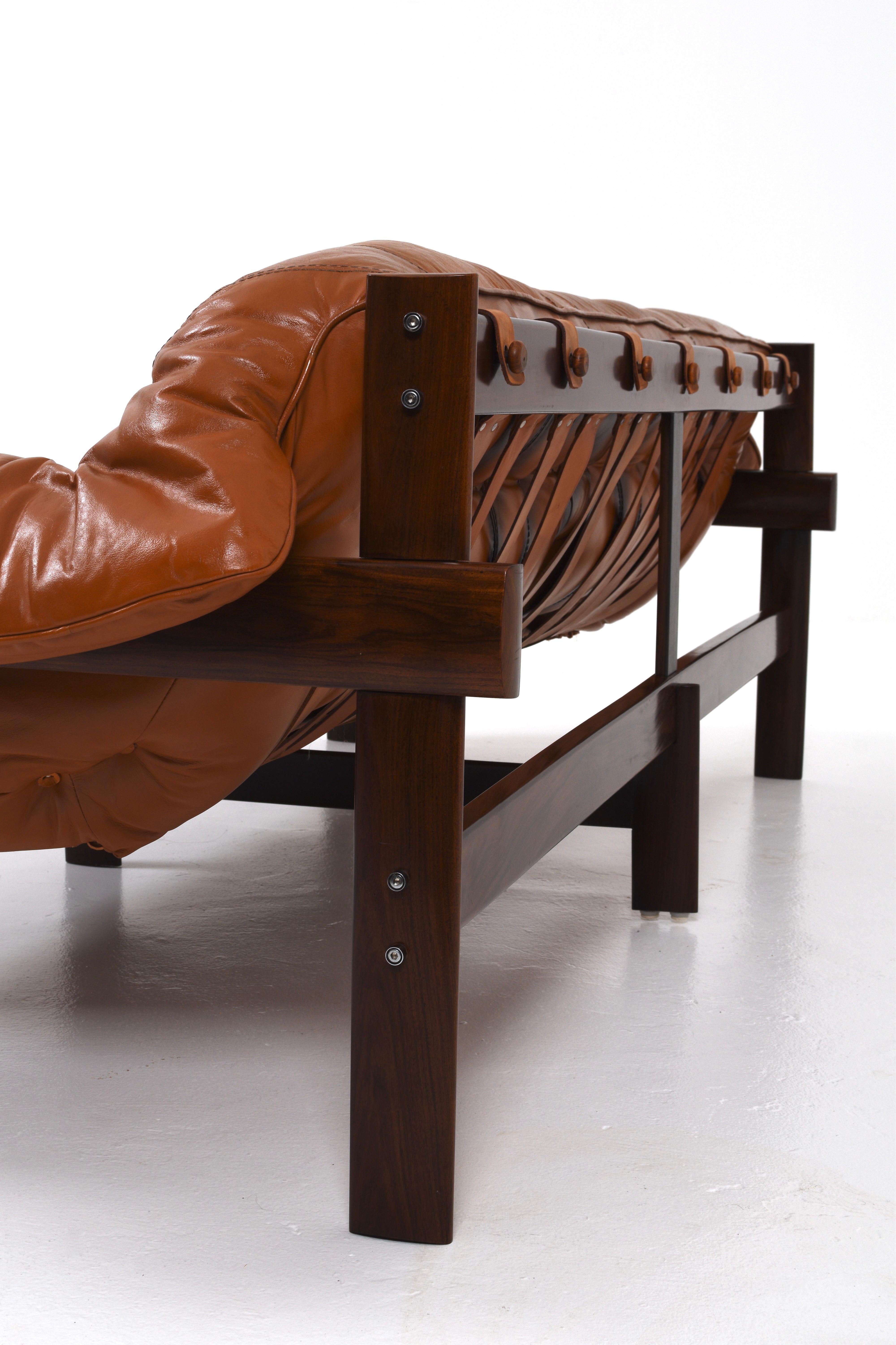 Percival Lafer MP-41 sofa in cognac leather, Brazil 1970s 5