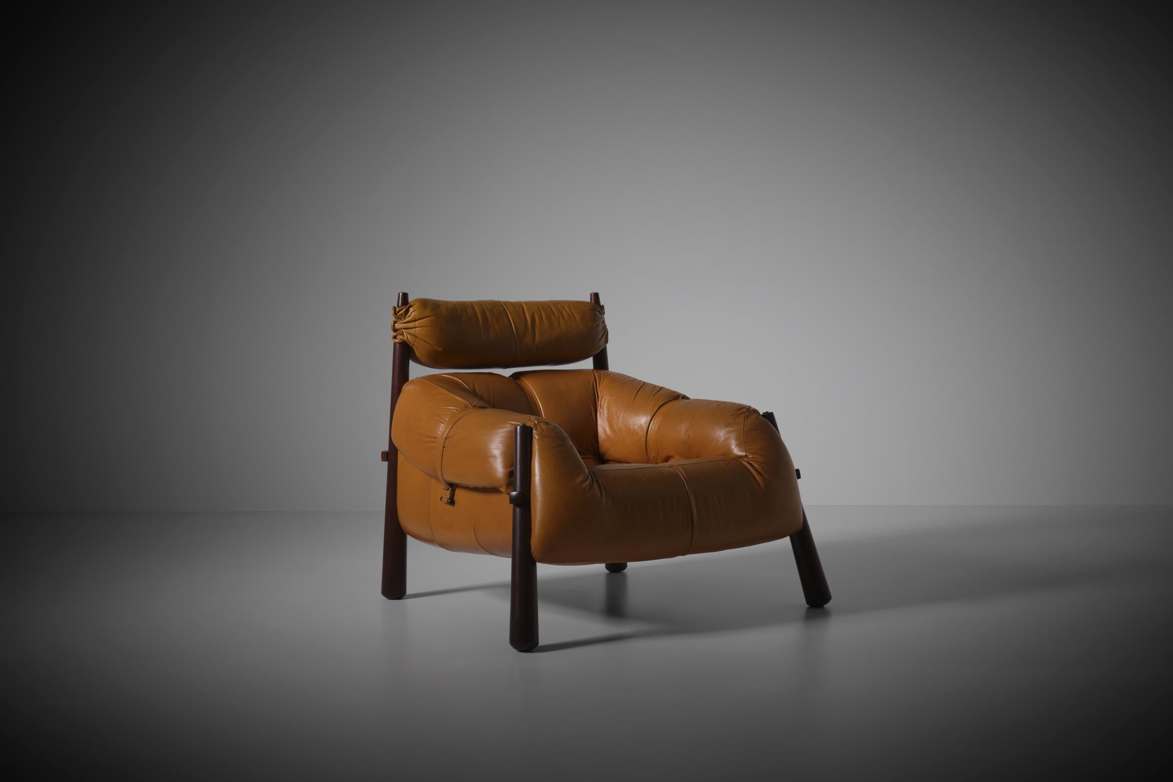 Percival Lafer ‘MP-81’ Lounge chair in original leather, Brazil 1970s 1