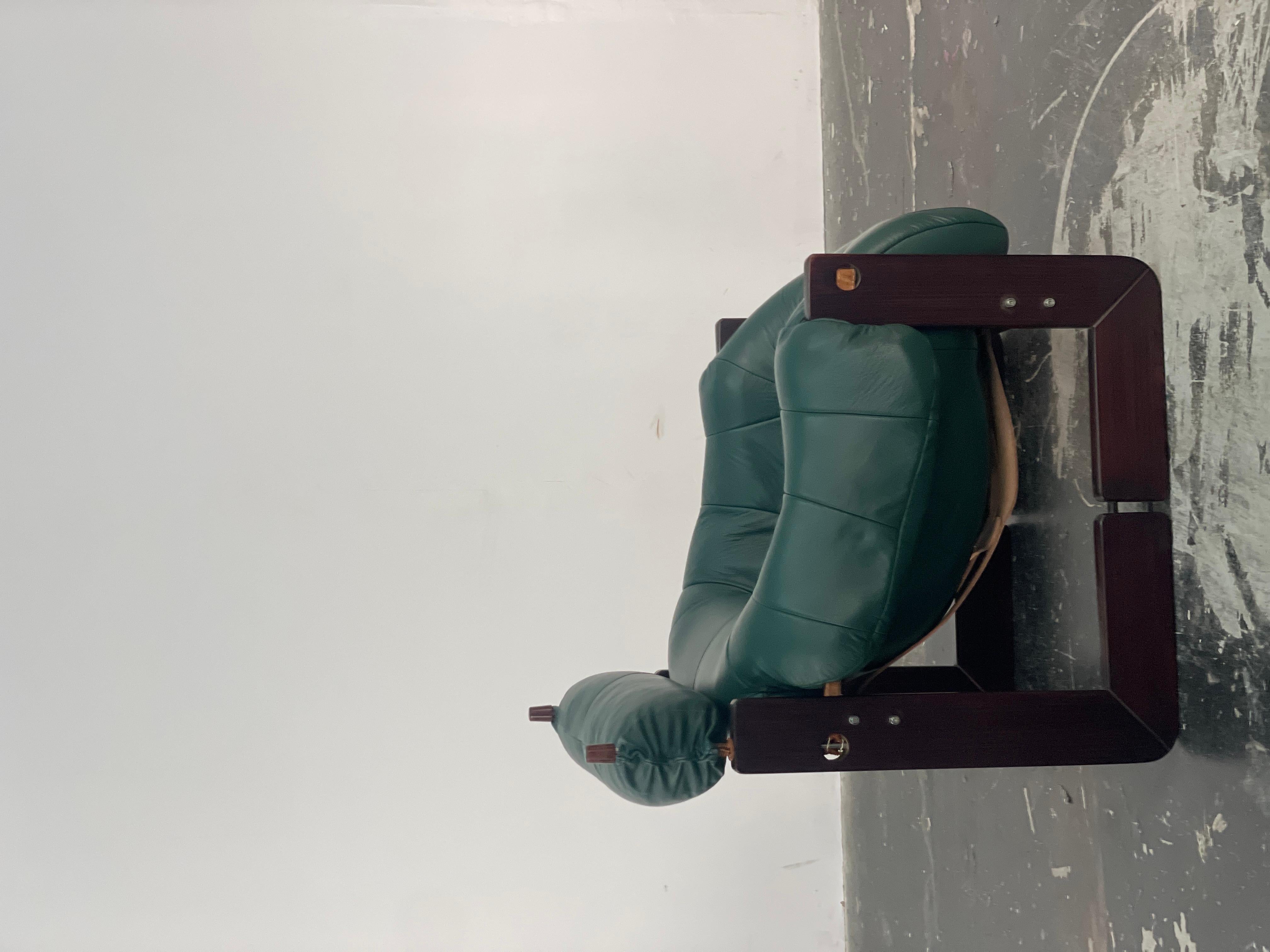 Percival Lafer MP-97 Chair with Headrest freshly upholstered in green leather In Excellent Condition For Sale In San Diego, CA